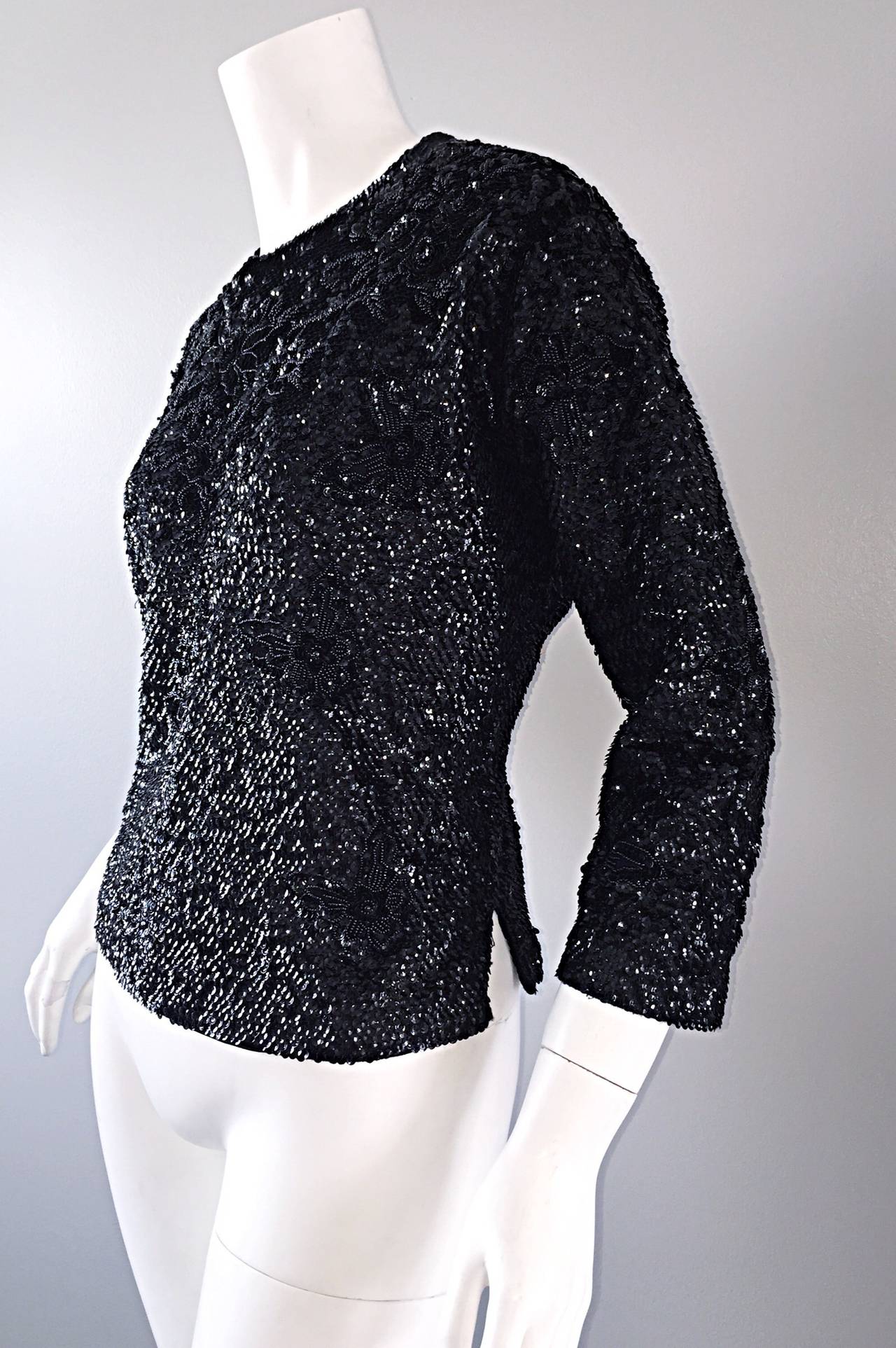 Beautiful 1950s 50s Black Vintage Sequin Beaded Wool Sweater In Excellent Condition For Sale In San Diego, CA