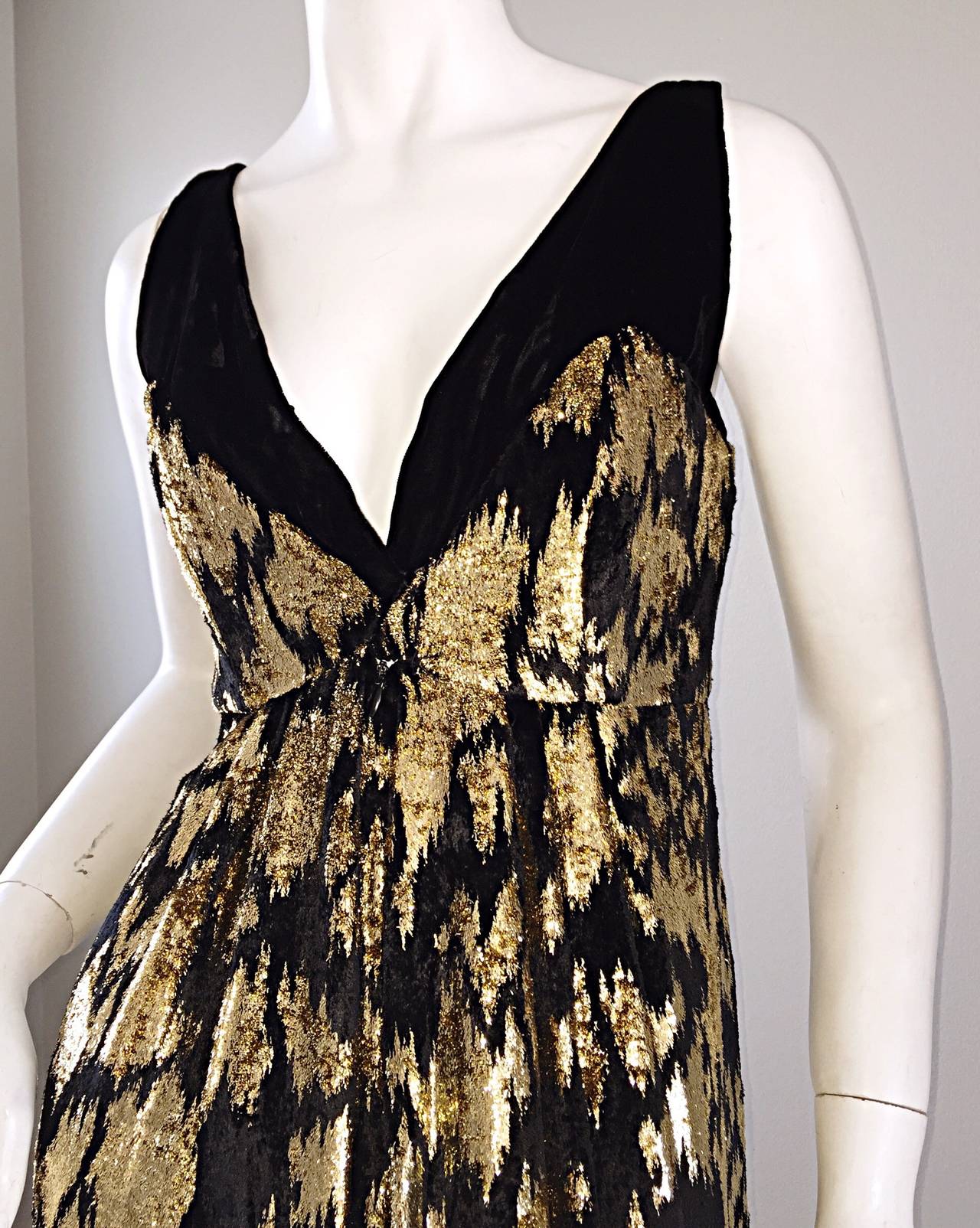 Absolutley stunning vintage Richilene dress / gown! Luxurious soft silk velvet, with gold metallic silk thread throughout. Empire waist is both flattering, and forgiving. A one of a kind find, from a hard to find designer. A definite head turner!