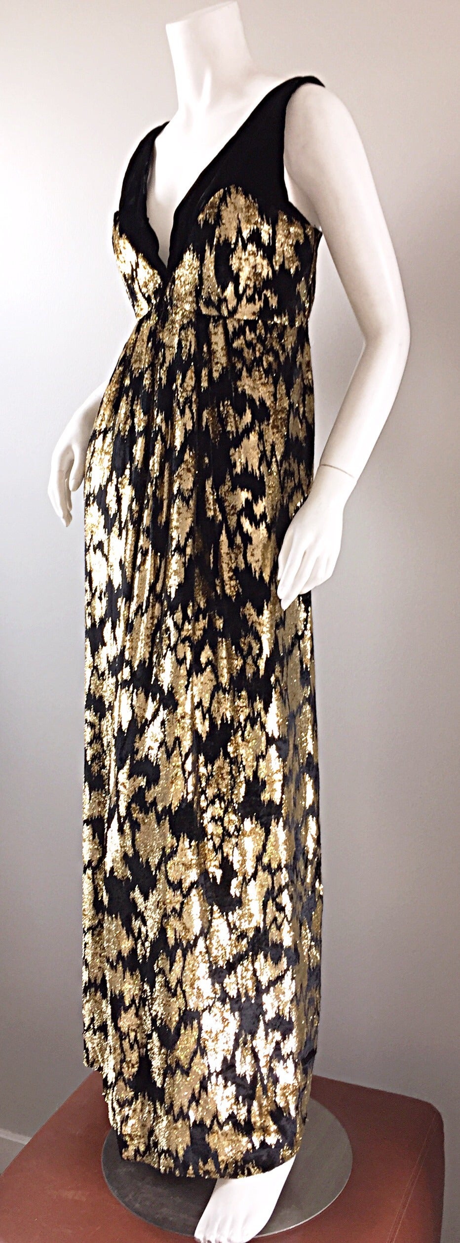 Women's Gorgeous Vintage RIchilene Black + Gold Metallic Silk Velvet Gown