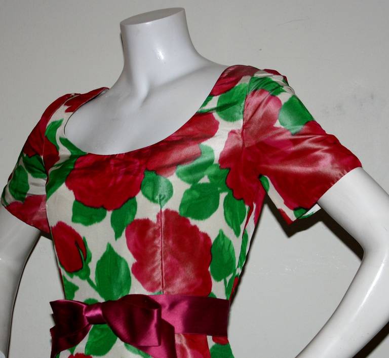 Gorgeous Vintage Richilene for Elizabeth Arden Pink Floral Watercolor Gown In Excellent Condition For Sale In San Diego, CA