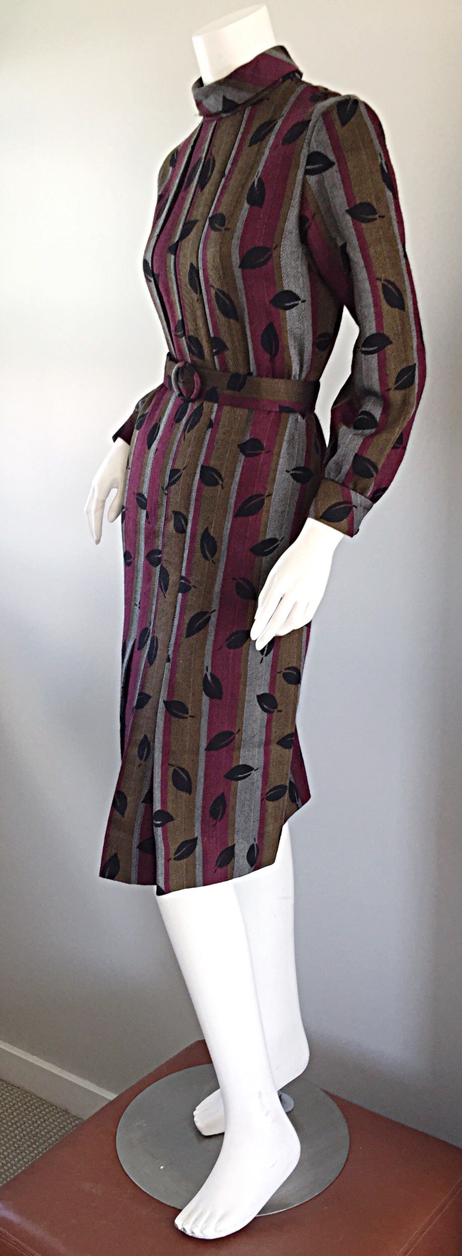 Vintage Piccoli Made in Italy ' Leaves + Herringbone ' Wool Dress w/ Belt For Sale 2