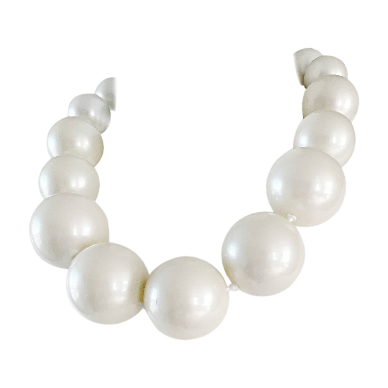 1960s 60s Vintage Oversized Jumbo Faux Pearl Necklace