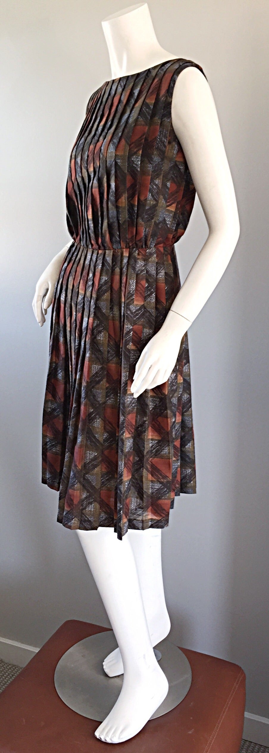 1950s Autumnal 3 - D Checkered Plaid Pleated 50s Cotton Vintage Dress For Sale 1