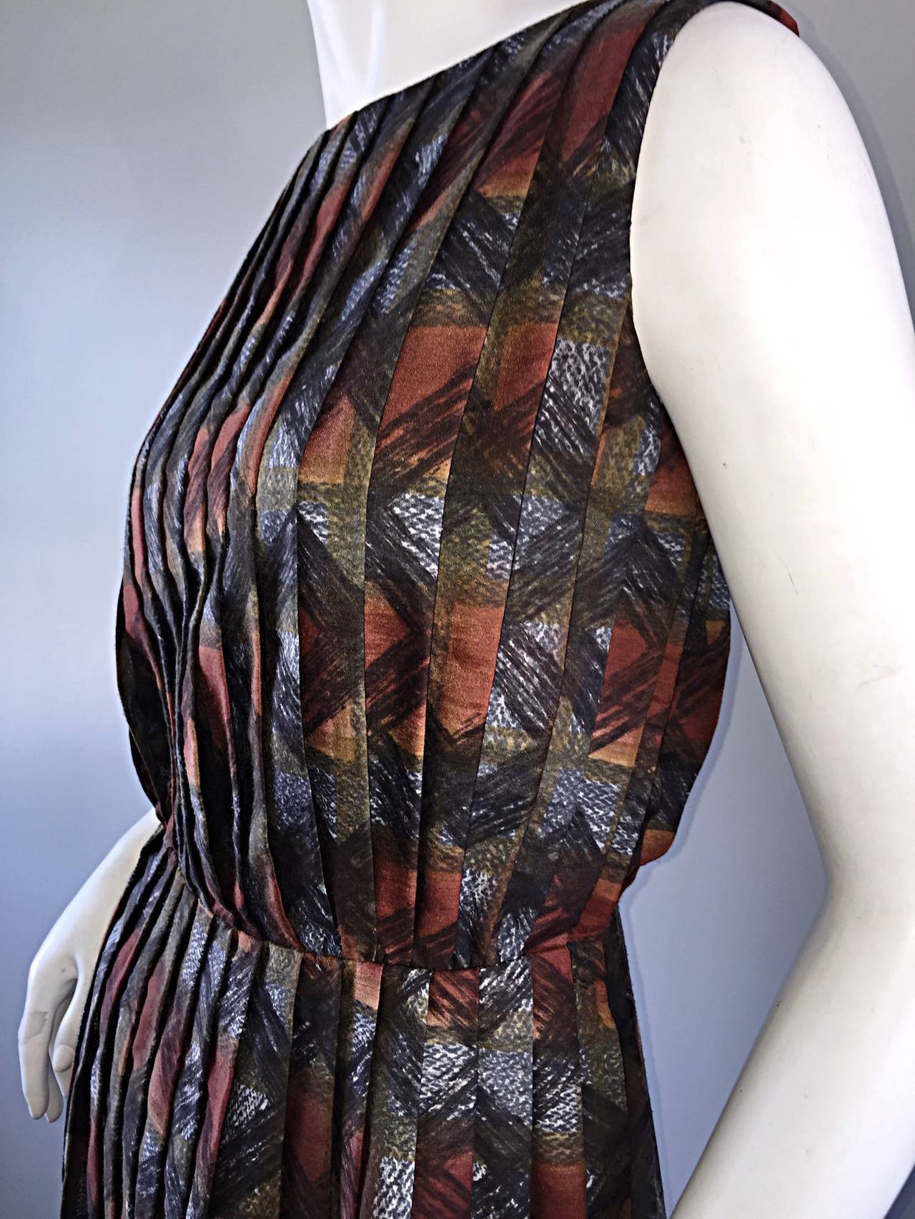 1950s Autumnal 3 - D Checkered Plaid Pleated 50s Cotton Vintage Dress For Sale 2