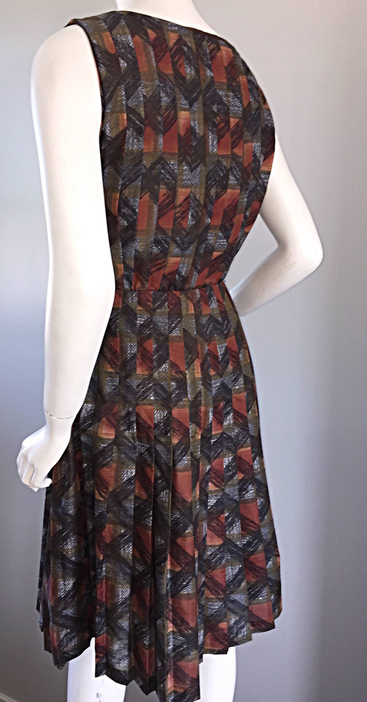 1950s Autumnal 3 - D Checkered Plaid Pleated 50s Cotton Vintage Dress For Sale 3