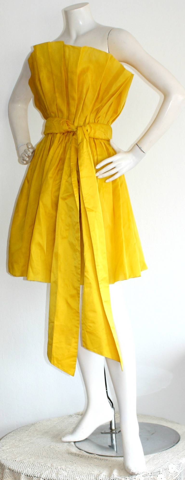 Arancia James Purcell giallo anni '80 Taglia 8 Stupefacente abito vintage anni '80 a ventaglio origami in vendita