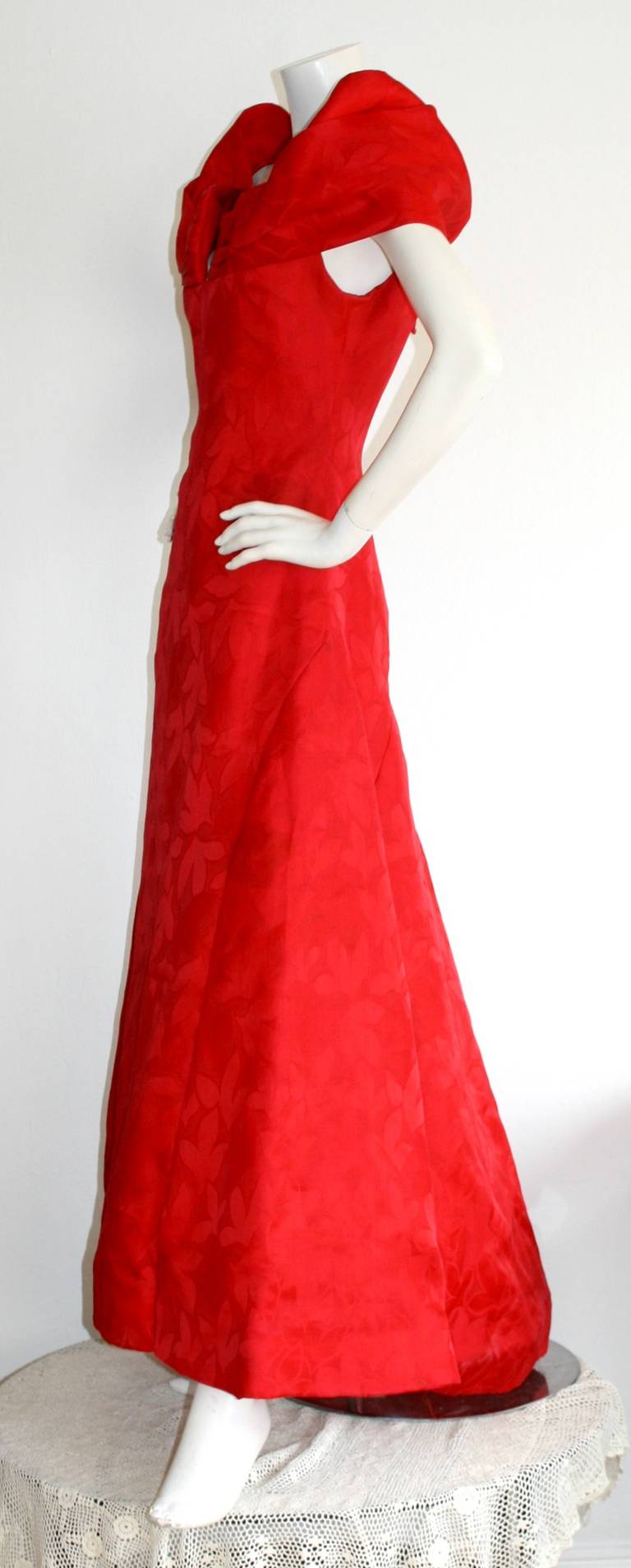 Women's Arnold Scassi Vintage Size 8 / 10 Bright Lipstick Red Silk Ball Gown Dress