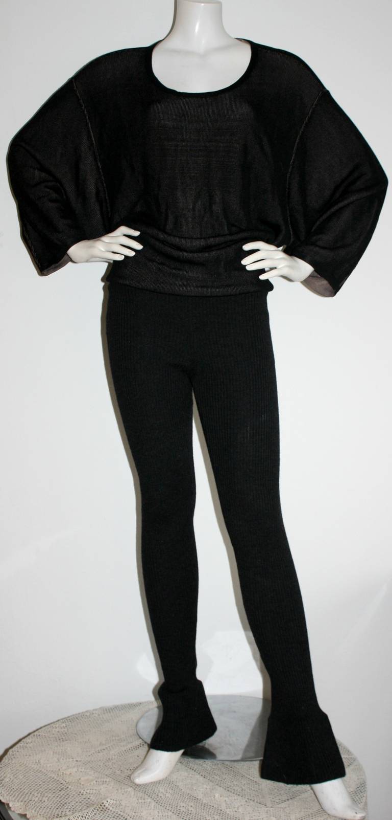 Flattering pair of vintage Prada leggings, with stirrups at hem to hold leggings in place. These were featured in a 