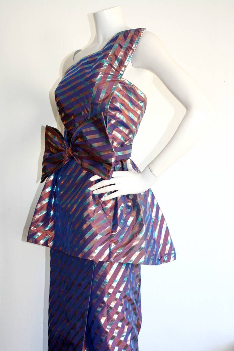 Avant Garde Ruben Panis Vintage Metallic Space Age Gown Detachable Bow Belt In Excellent Condition For Sale In San Diego, CA