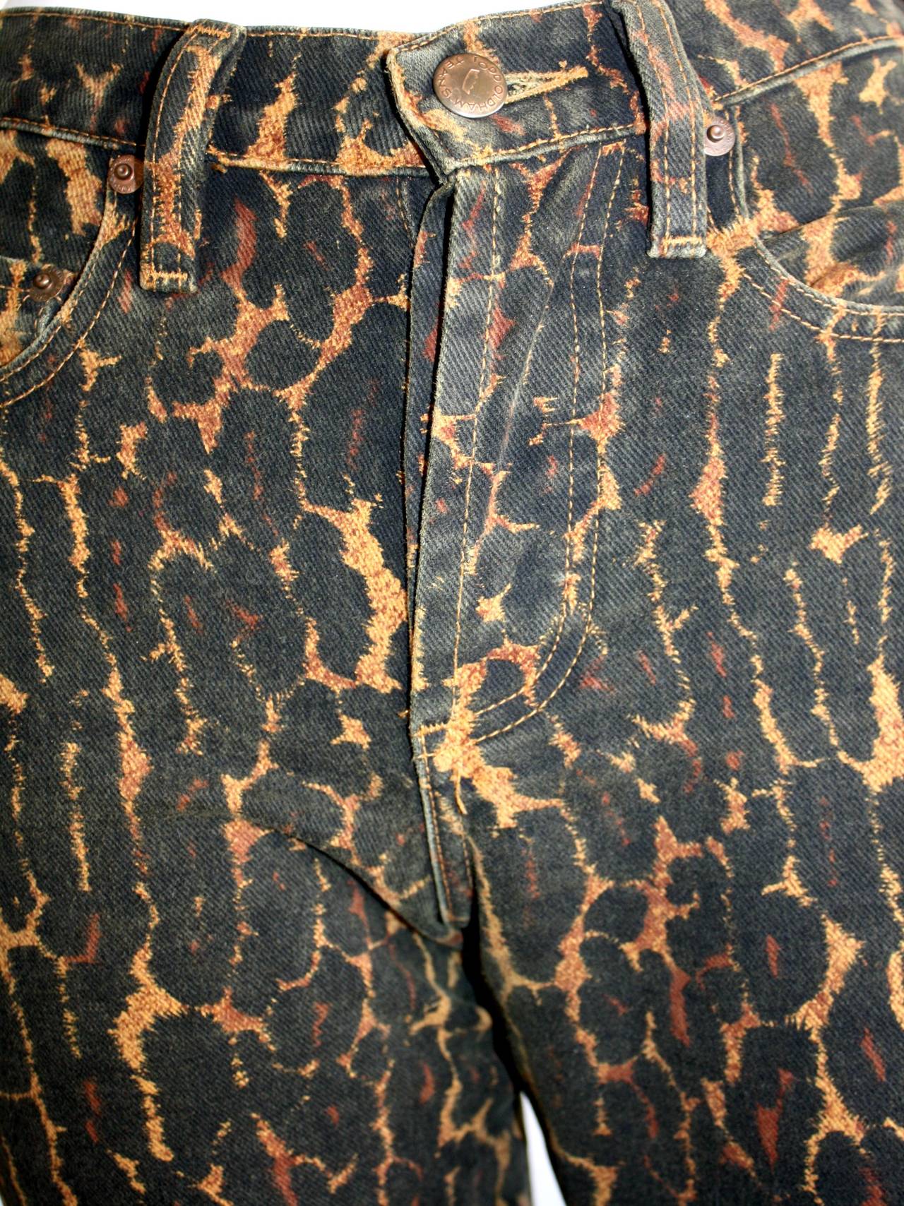Good vintage Todd Oldham pieces are hard to come by! These 1990s leopard jeans by Todd Oldham not only feature a chic print, but have a great fit, too! Slim/Skinny modern fit. Button fly, with pockets in front and rear. Minor wear to leather label