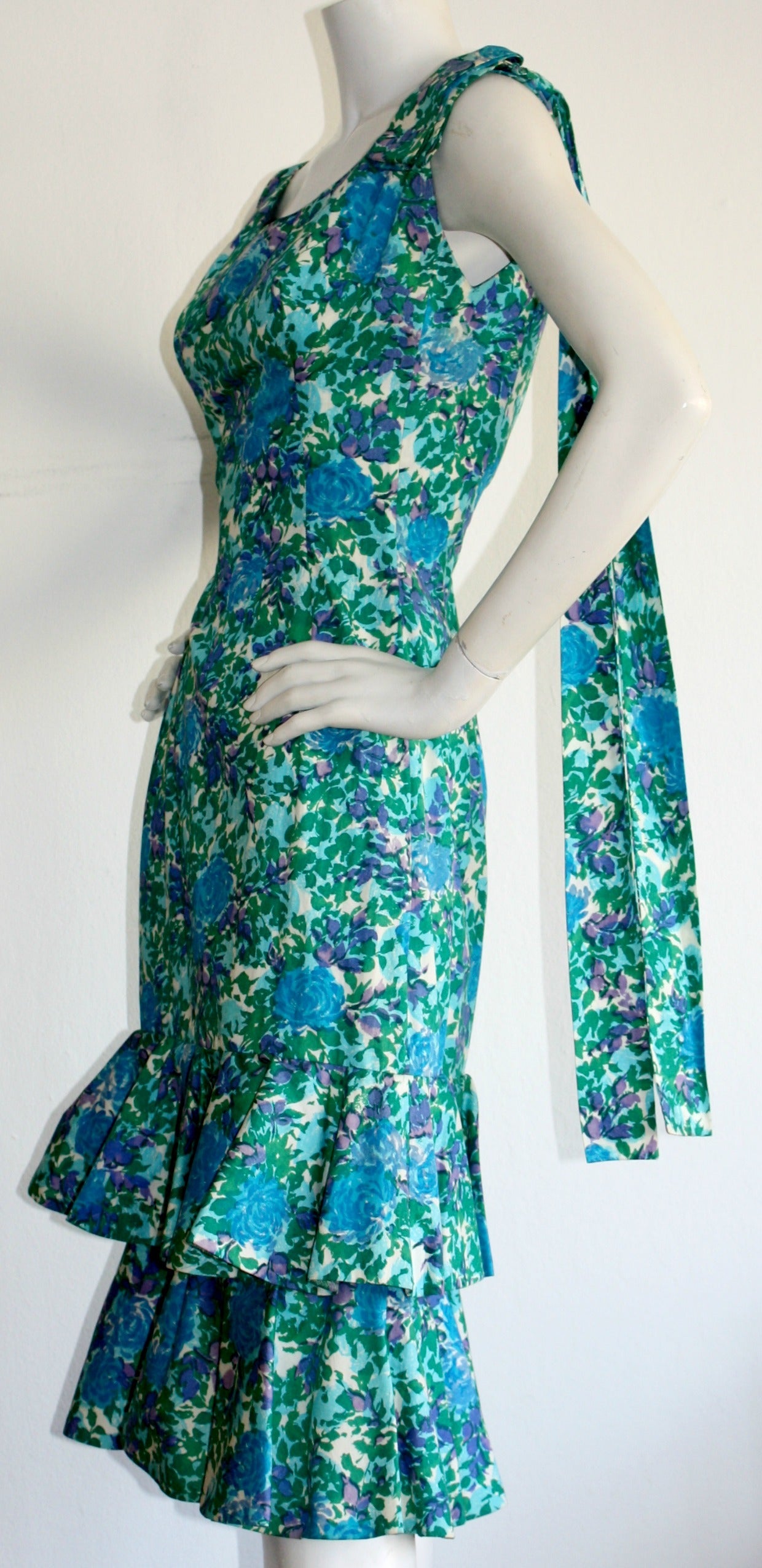 Bombshell 1950s Vintage Neiman Marcus Watercolor Peplum Ribbon Cotton Dress In Excellent Condition In San Diego, CA
