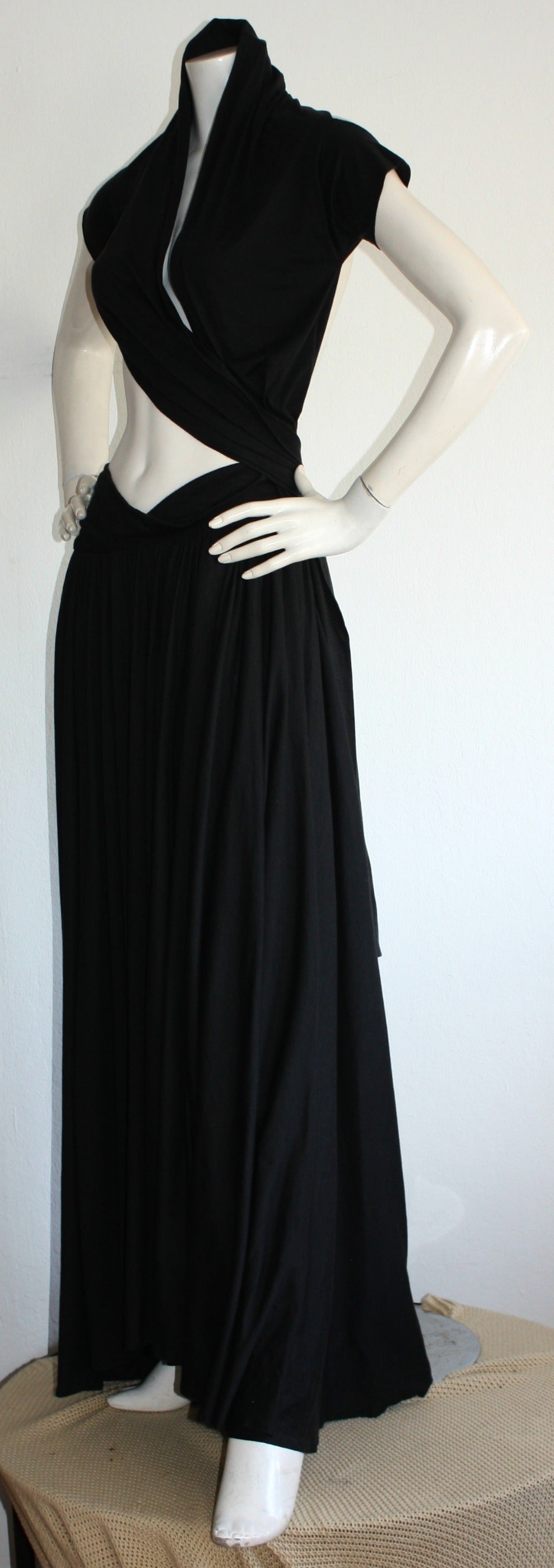 Extremely Rare Vintage Romeo Gigli Black Wrap Dress Musuem Worthy In Excellent Condition In San Diego, CA