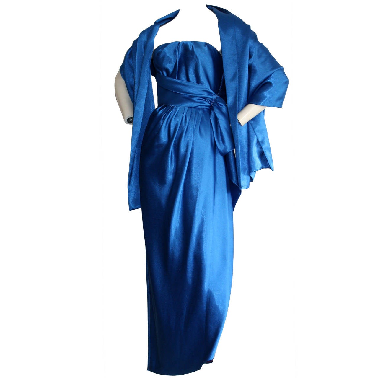 Precioso vestido y chal griegos de seda azul vintage Frank Usher Neiman Marcus en venta