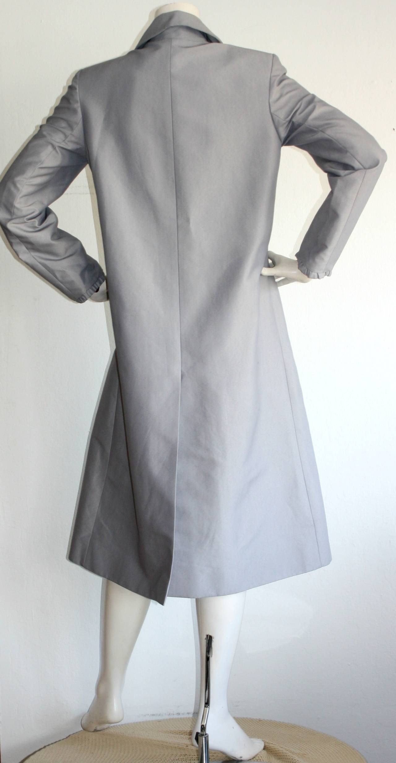 Gray Marc Jacobs 2000s Size 8 Perwinkle Blue Campaign Spy Trench Coat For Sale