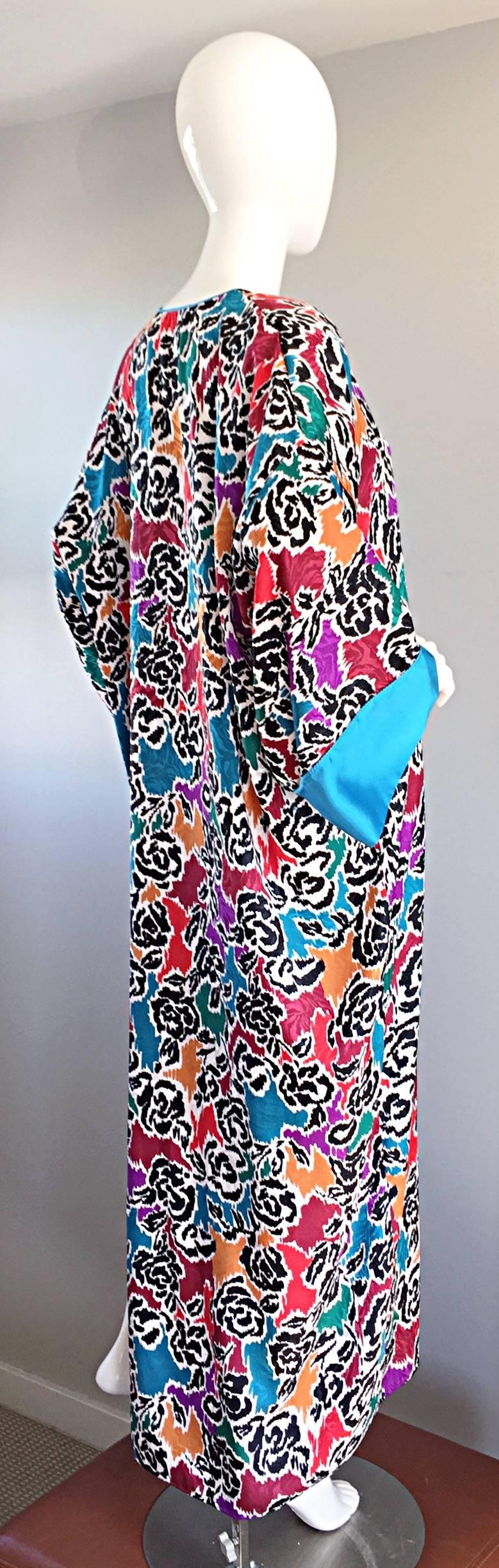 Mary McFadden for I. Magnin Wild Vintage Leopard + Floral Print Caftan Dress In Excellent Condition For Sale In San Diego, CA