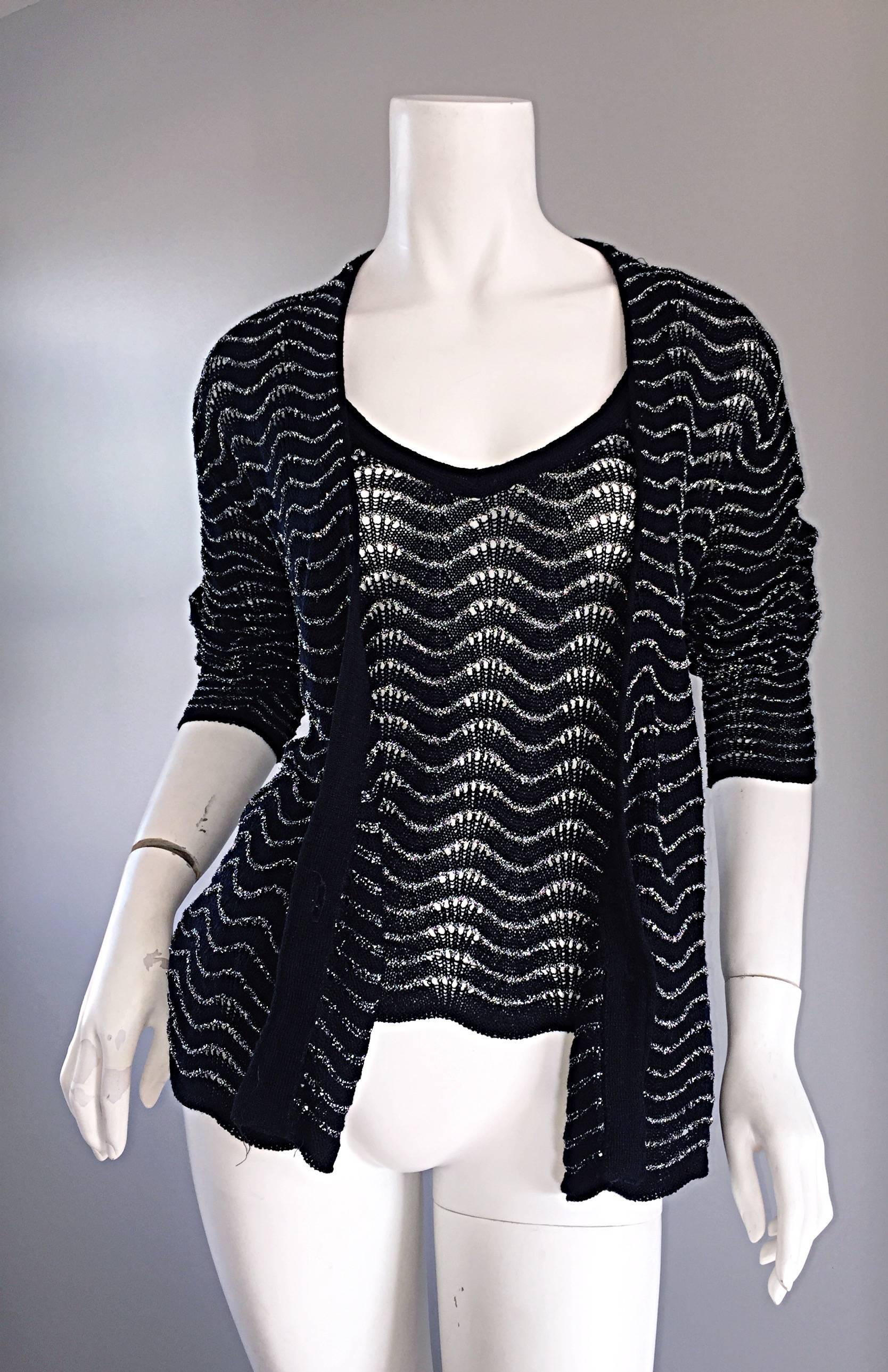 Nero 1970 Diane von Furstenberg - Cardigan e cami all'uncinetto nero e argento - set anni '70 in vendita