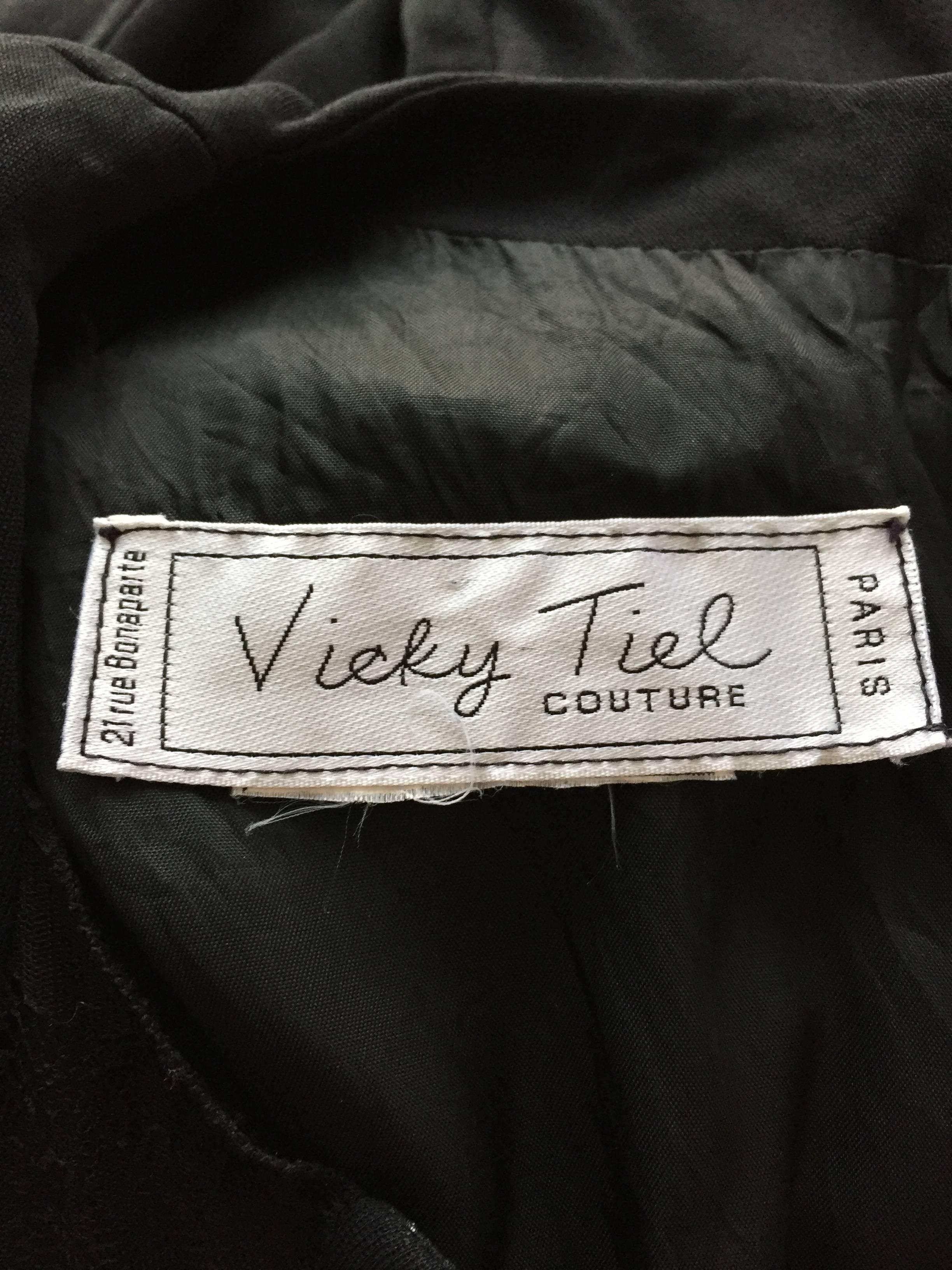 Beautiful Vintage Vicky Tiel Couture Black Jersey Ruched Dress w/ Lace Cut - Out For Sale 6