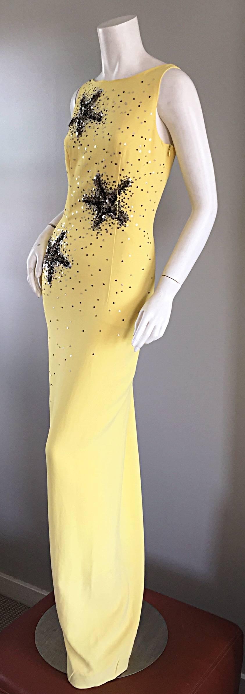 Stunning Gai Mattiolo Couture Vintage Yellow Sequined ' Starfish ' Gown / Dress In Excellent Condition In San Diego, CA