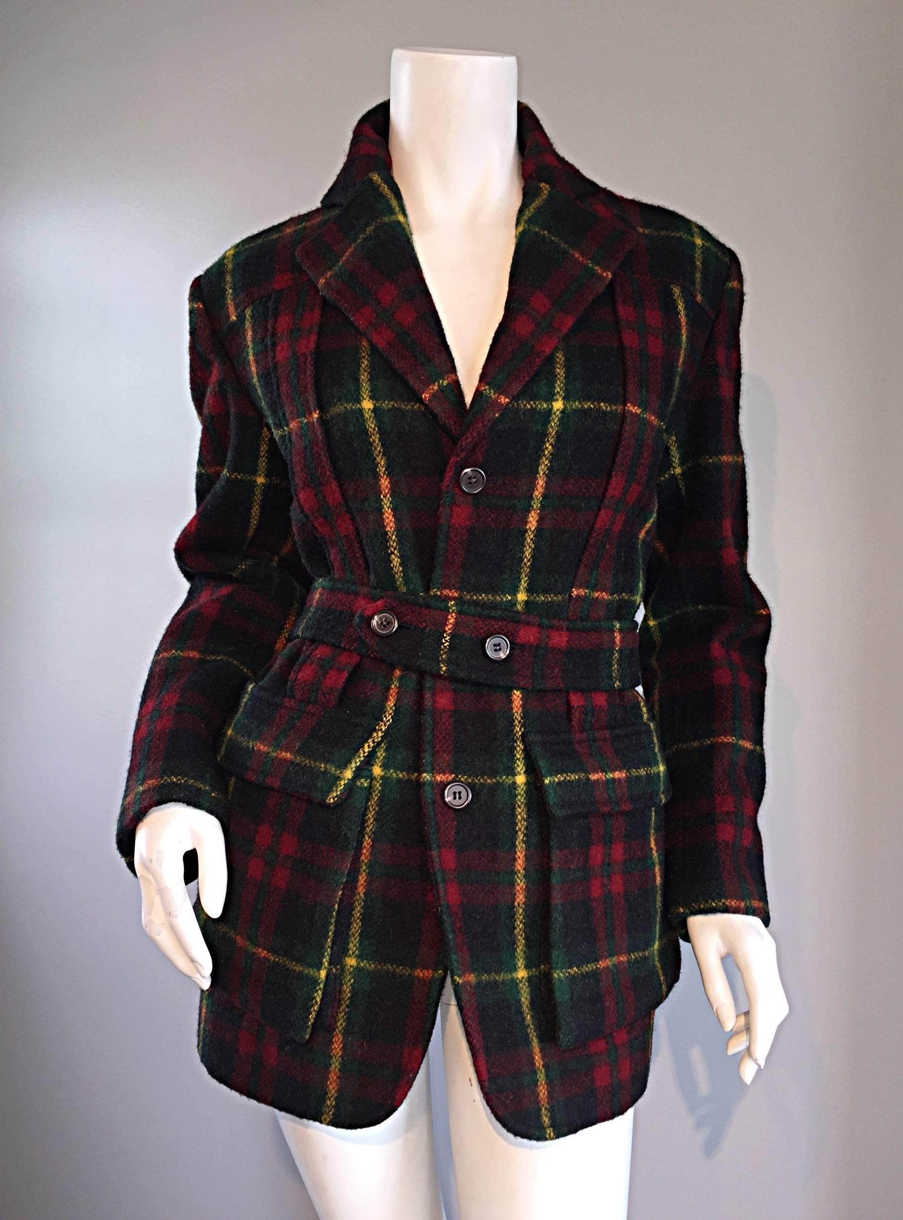 Wonderful and classic vintage RALPH LAUREN wool tartan plaid belted jacket! Signature Ralph Lauren plaid of green, red, and yellow. Detachable matching adjustable belt. Pockets at both sides of waist, and on interior. Great fit, that is not too