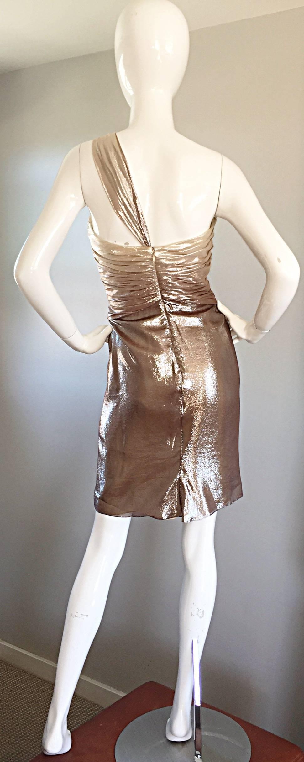 Nuevo Pamella Roland Talla 6 Oro Ombre Metalizado Vestido de Seda Grecian de un Hombro Marrón en venta