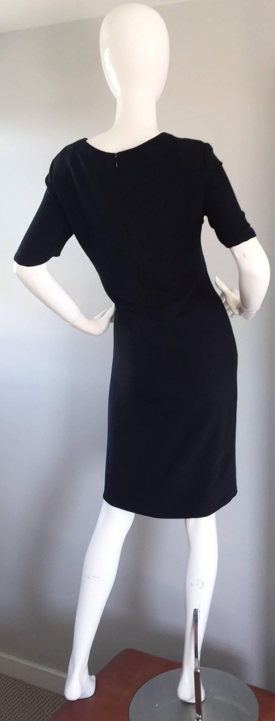 Vintage Bill Blass Size 12 Scoop Neck Perfect Little Black Jersey Dress LBD For Sale 5