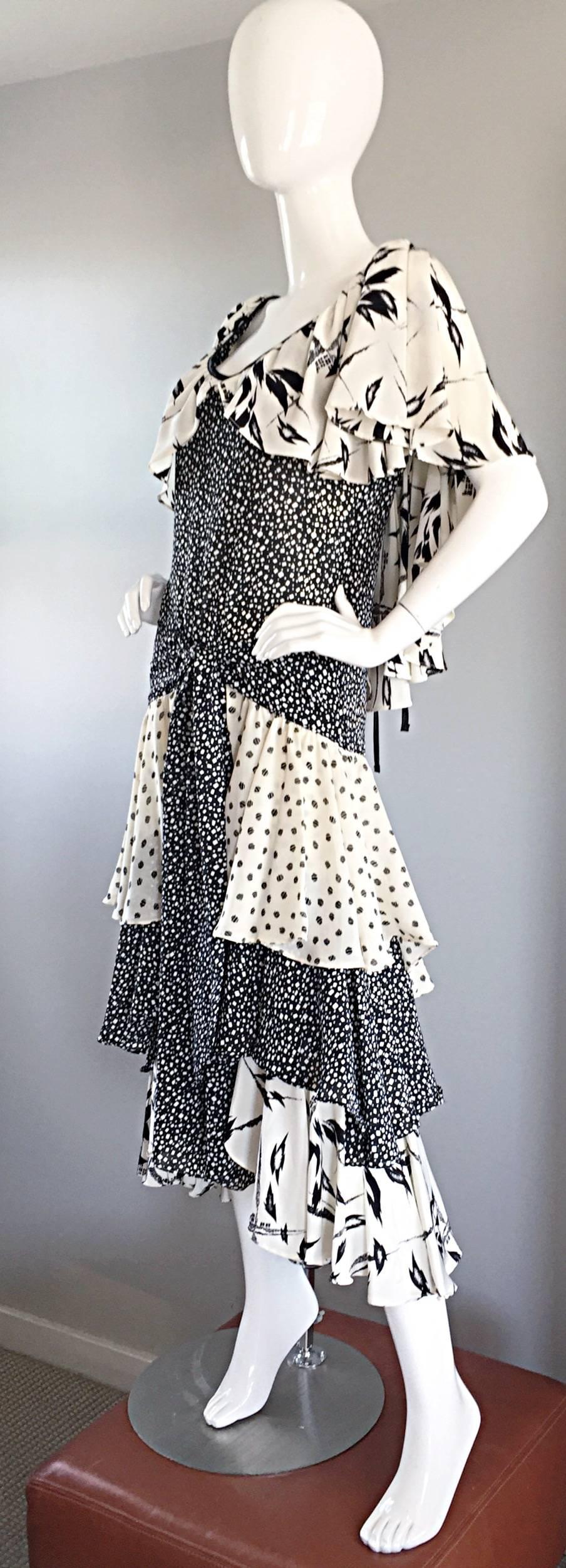 Vintage Lorrie Kabala Black and White Multi Print Drop Boho / Bohemian Dress In Excellent Condition In San Diego, CA