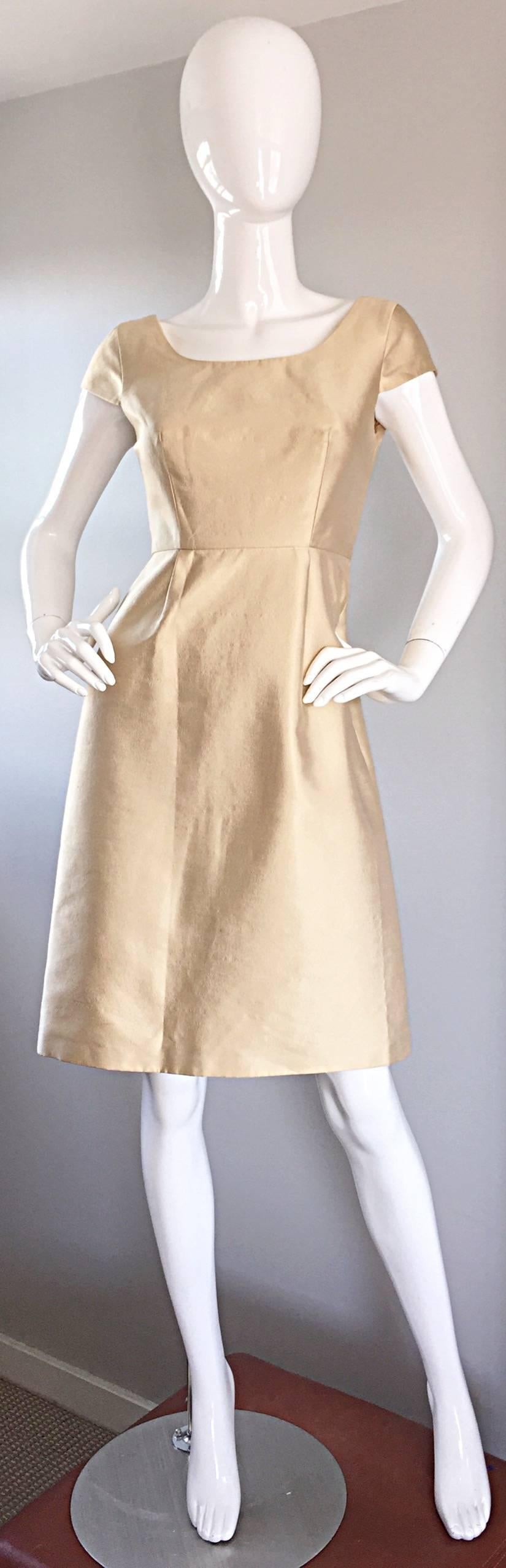 Badgley Mischka Light Gold Fit and Flare 50s Style Flattering Silk Dress In Excellent Condition For Sale In San Diego, CA