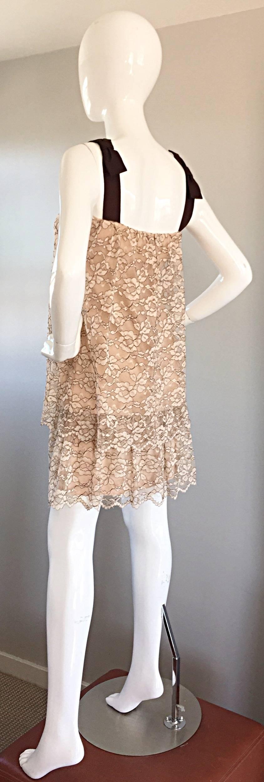 1960s Ann Barry Vintage Chantilly Lace Taupe + Brown A - Line Shift Tiered Dress For Sale 2