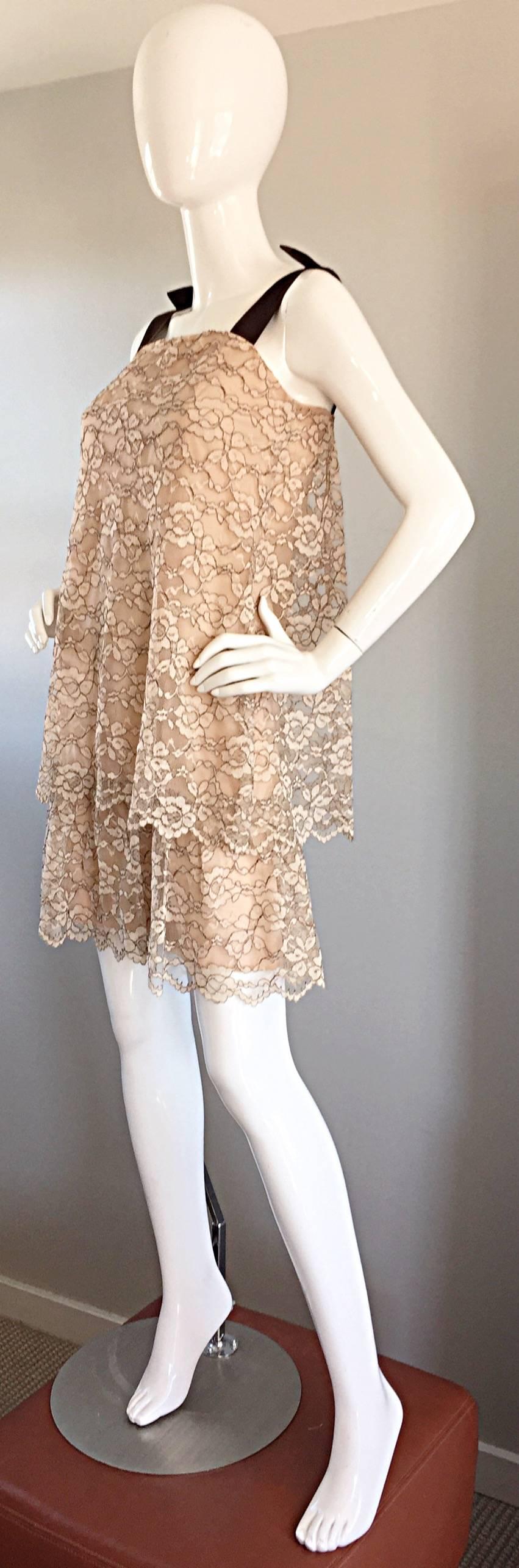 1960s Ann Barry Vintage Chantilly Lace Taupe + Brown A - Line Shift Tiered Dress For Sale 4