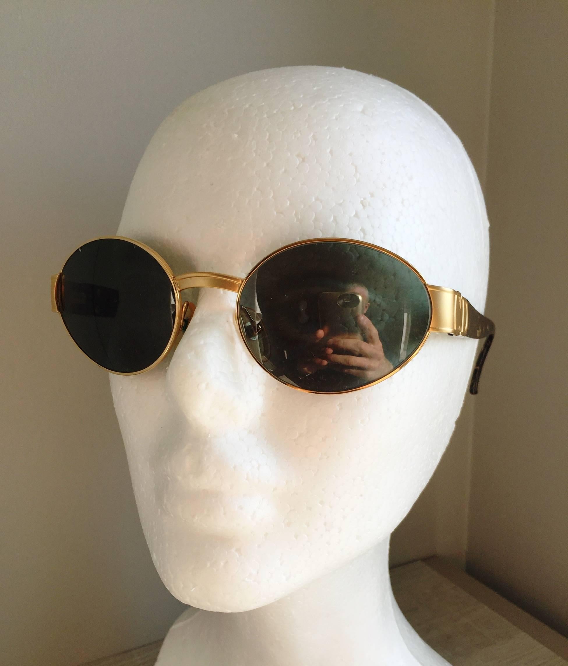 Rare Vintage Christian Dior, années 1990 Rond « CD » Lunettes de soleil à logo de tortue en vente 2