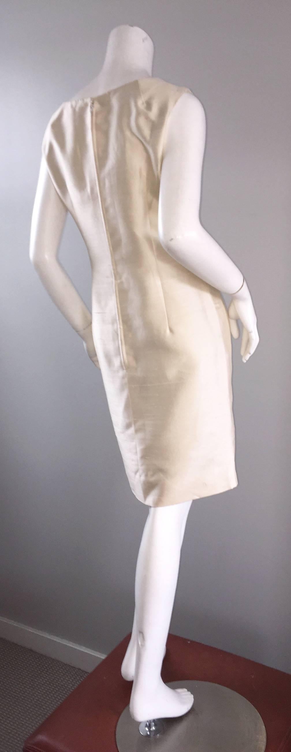 Beige Chic 1960s Ivory Off White Raw Silk Vintage Shift Dress w/ Oversized Bow Collar