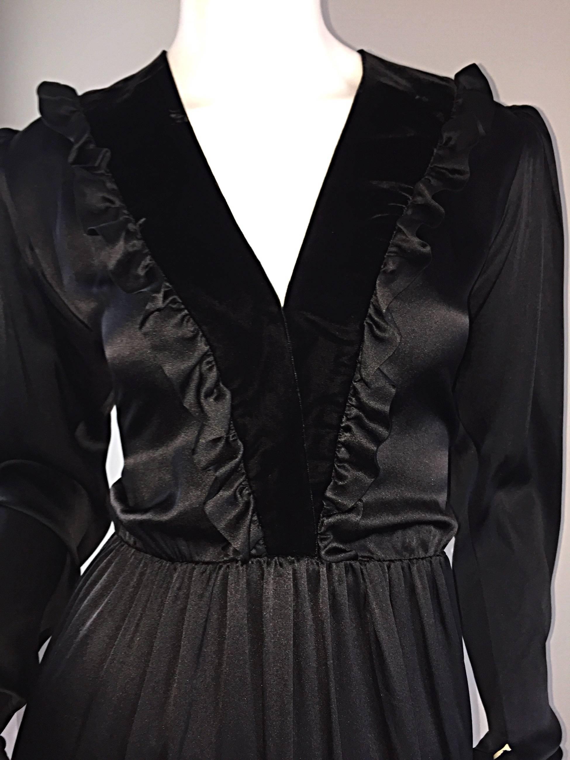 Vestido Vintage Yves Saint Laurent ' Rive Gauche ' Colección Rusa de Seda Negra Negro en venta