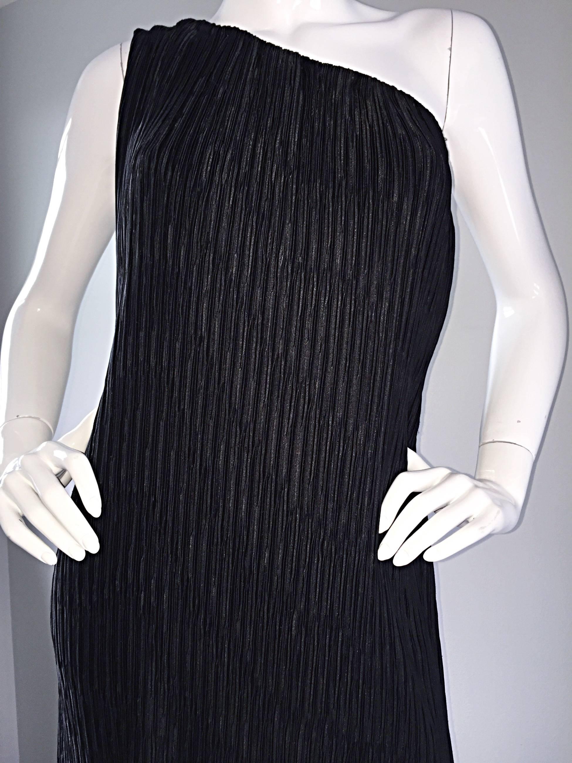 Mary McFadden Vintage One - Shoulder Fortuny Pleated Black Grecian Dress In Excellent Condition In San Diego, CA