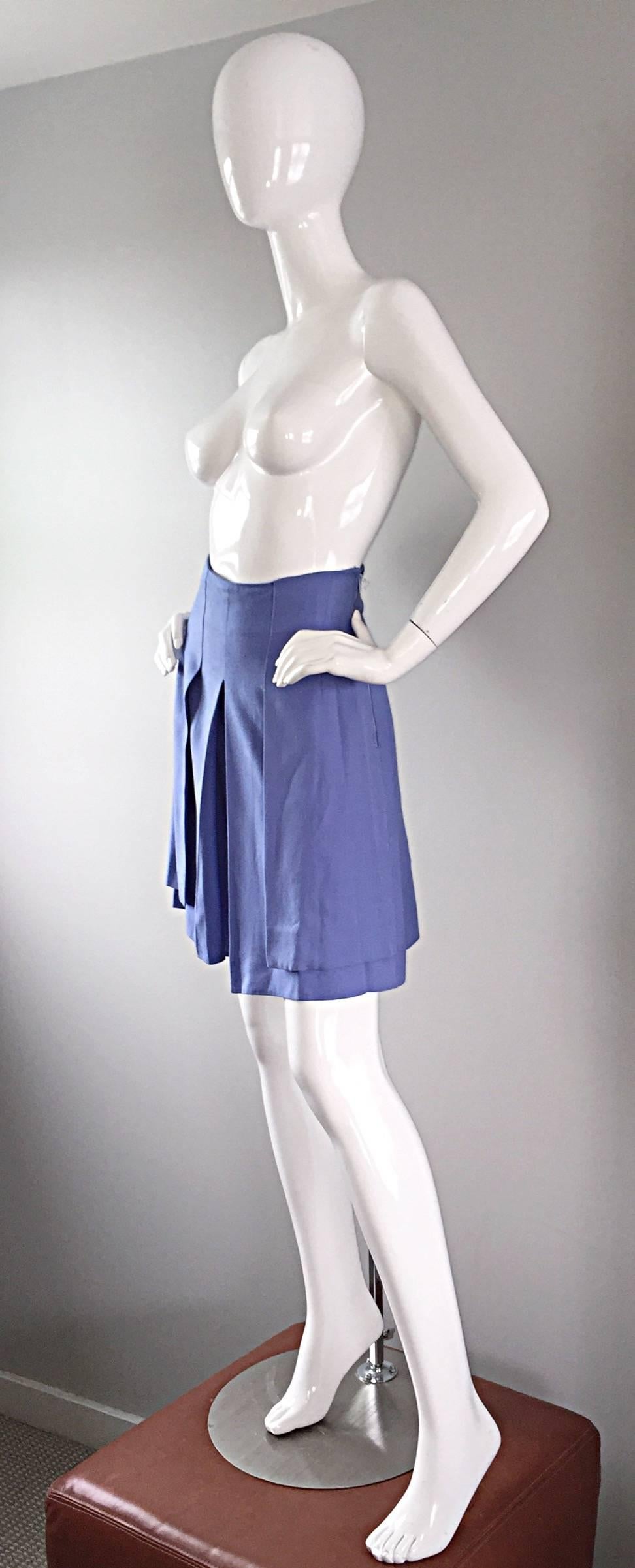 1980er Emanuelle Khanh Vintage hoch gewaschene Periwinkle-Shorts in Blau, hergestellt in Frankreich im Angebot 1