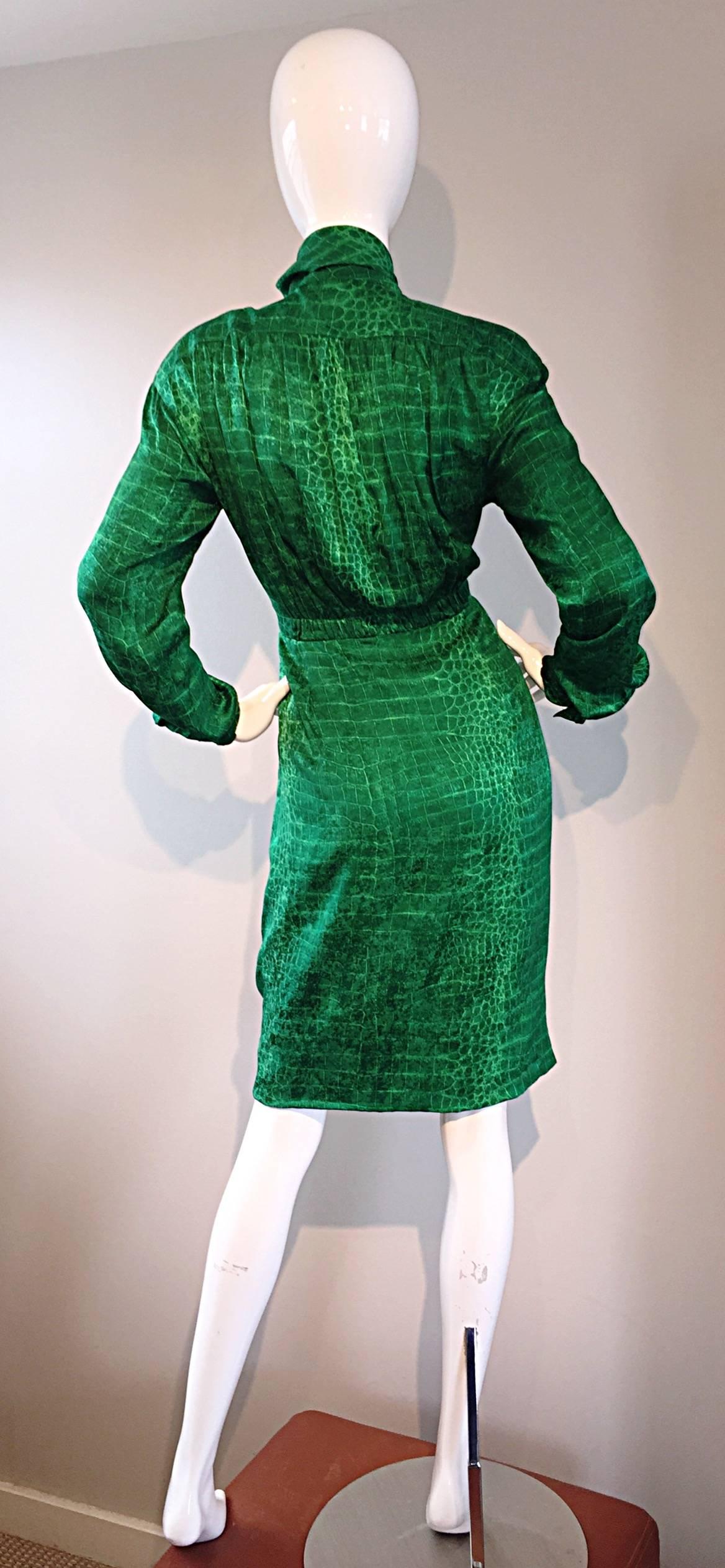 Incredible Vintage Emanuel Ungaro Kelly Green Alligator Reptile Print Silk Dress 1
