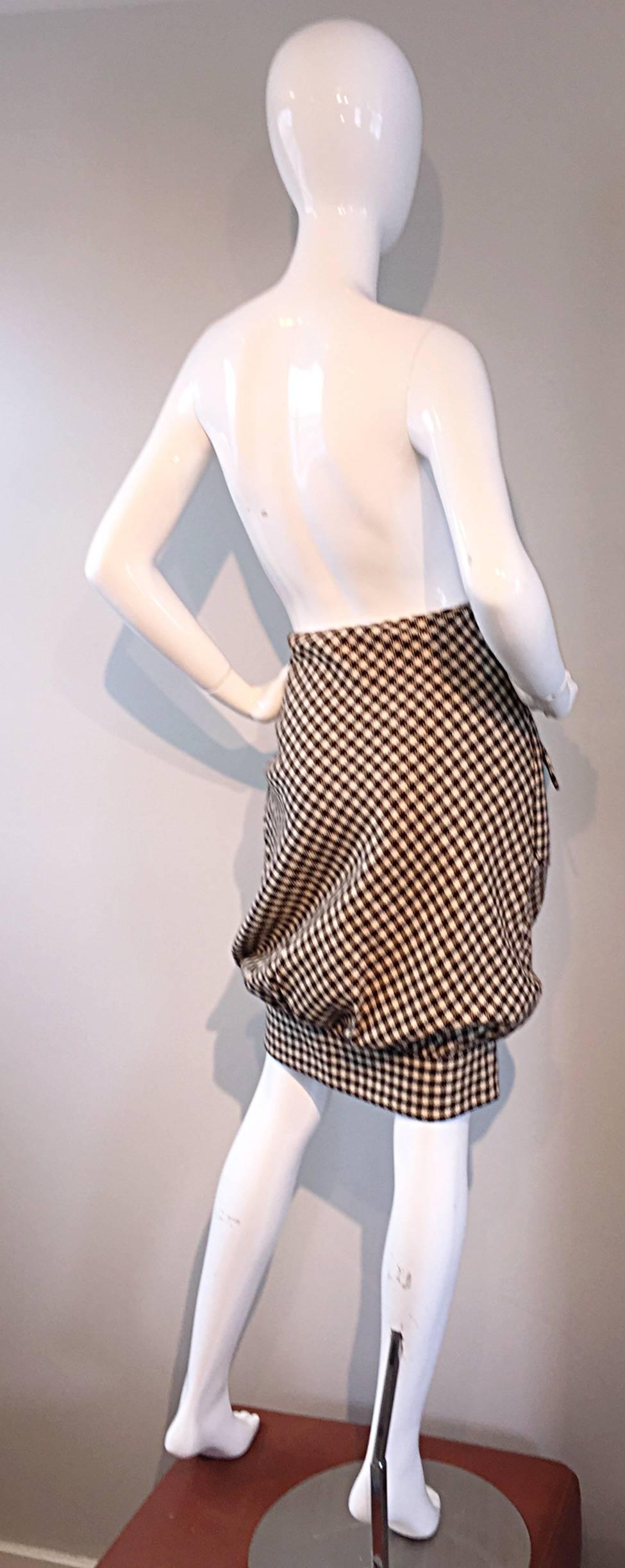 Women's Valentino Brown Ivory Gingham Wool Bubble Hem Avant Garde Skirt w/ Pockets  For Sale