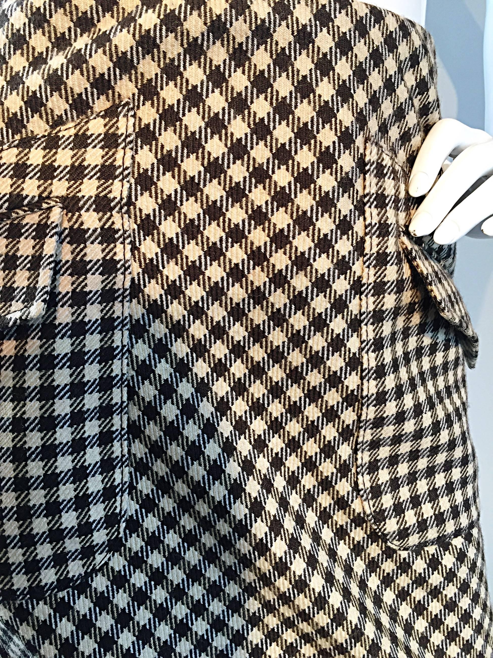 Valentino Brown Ivory Gingham Wool Bubble Hem Avant Garde Skirt w/ Pockets  In Excellent Condition For Sale In San Diego, CA