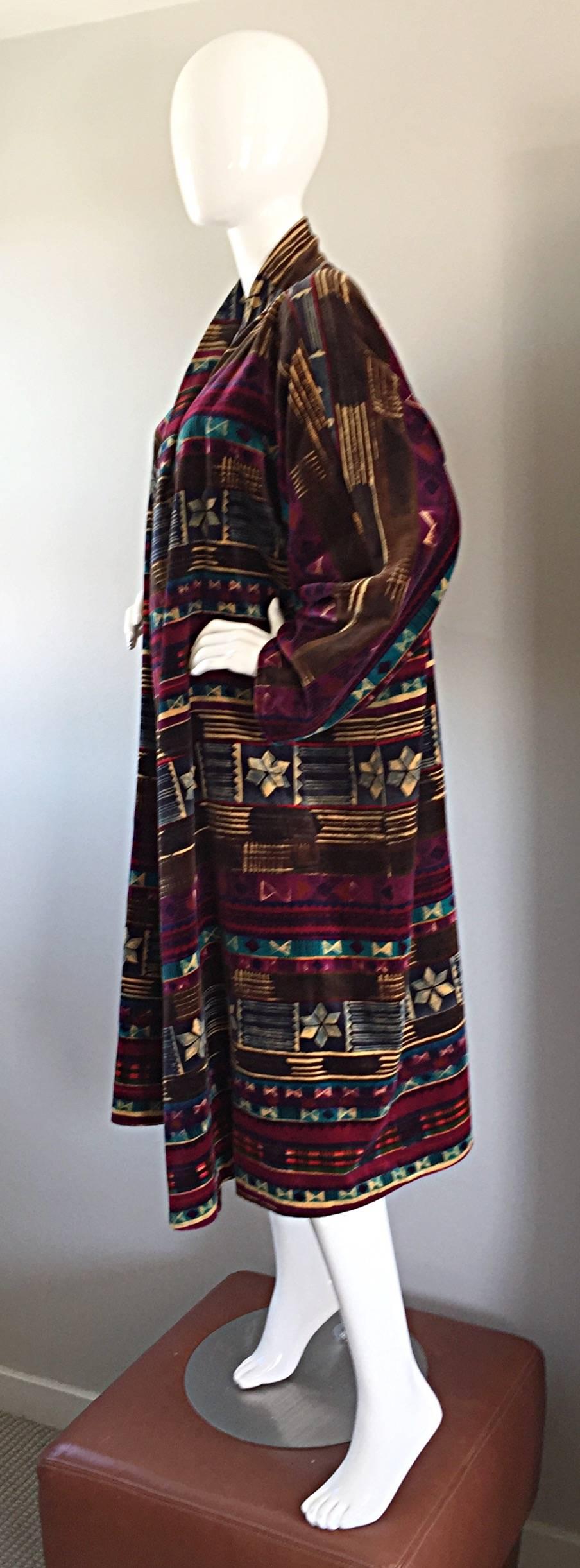 Women's Exceptional Vintage Escada by Margaretha Ley Tribal Print Velvet Opera Coat 