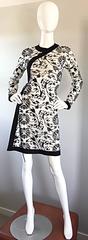 Rare Vintage Vivienne Tam Black and White Tattoo Print Asian Inspired Wrap Dress (Robe enveloppante d'inspiration asiatique)