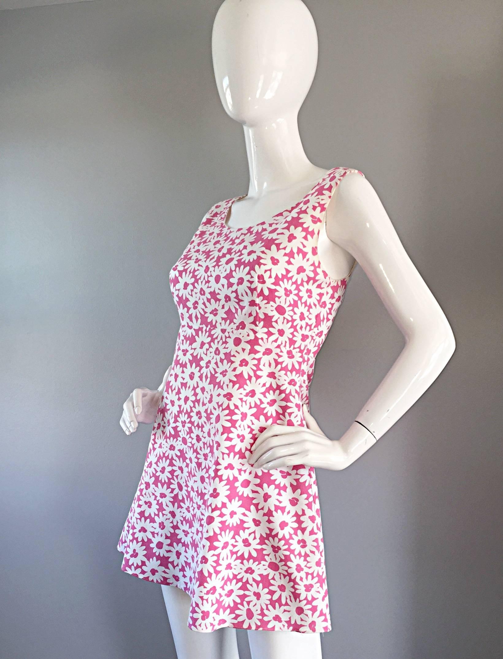 Adorable 1990s Jill Stuart Pink + White Daisy Print A - Line 90s Babydoll Dress  For Sale 1