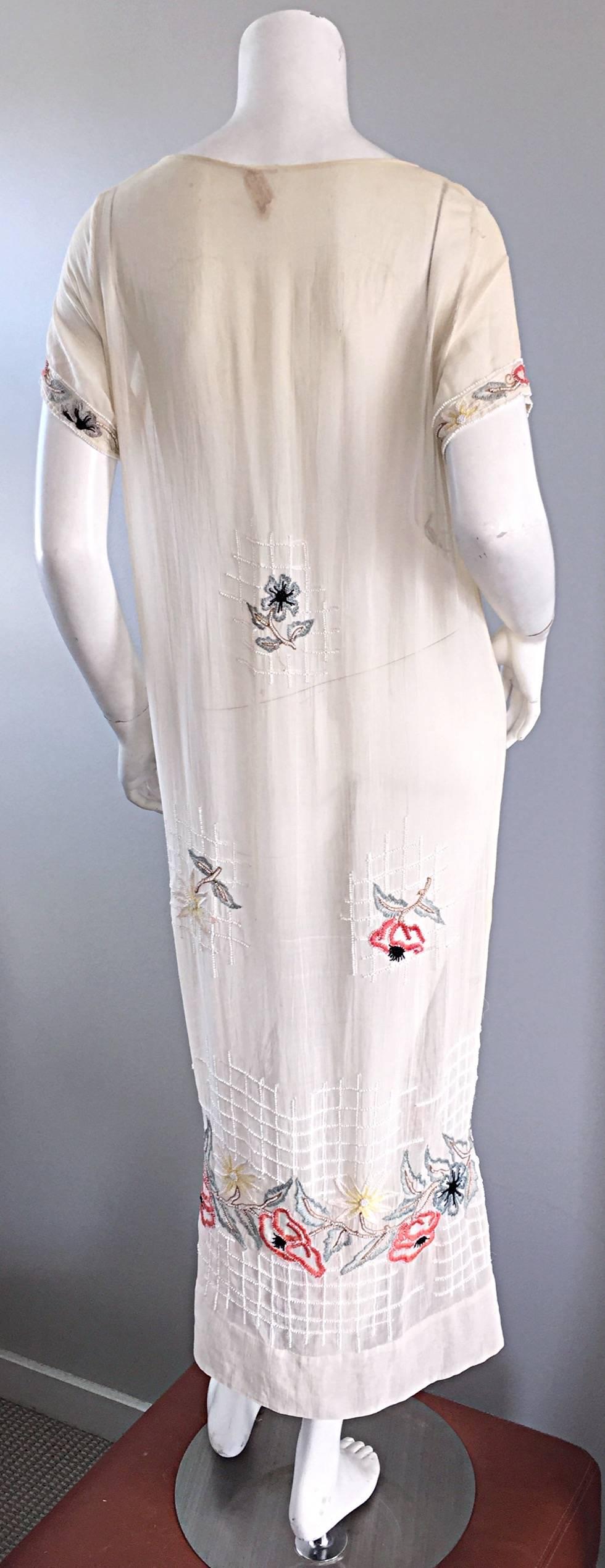 Seltenes 1920er B Altman Haute Couture Elfenbeinfarbenes Vintage Kleid aus Baumwoll-Voile mit Perlenbesatz und Voile im Angebot 1