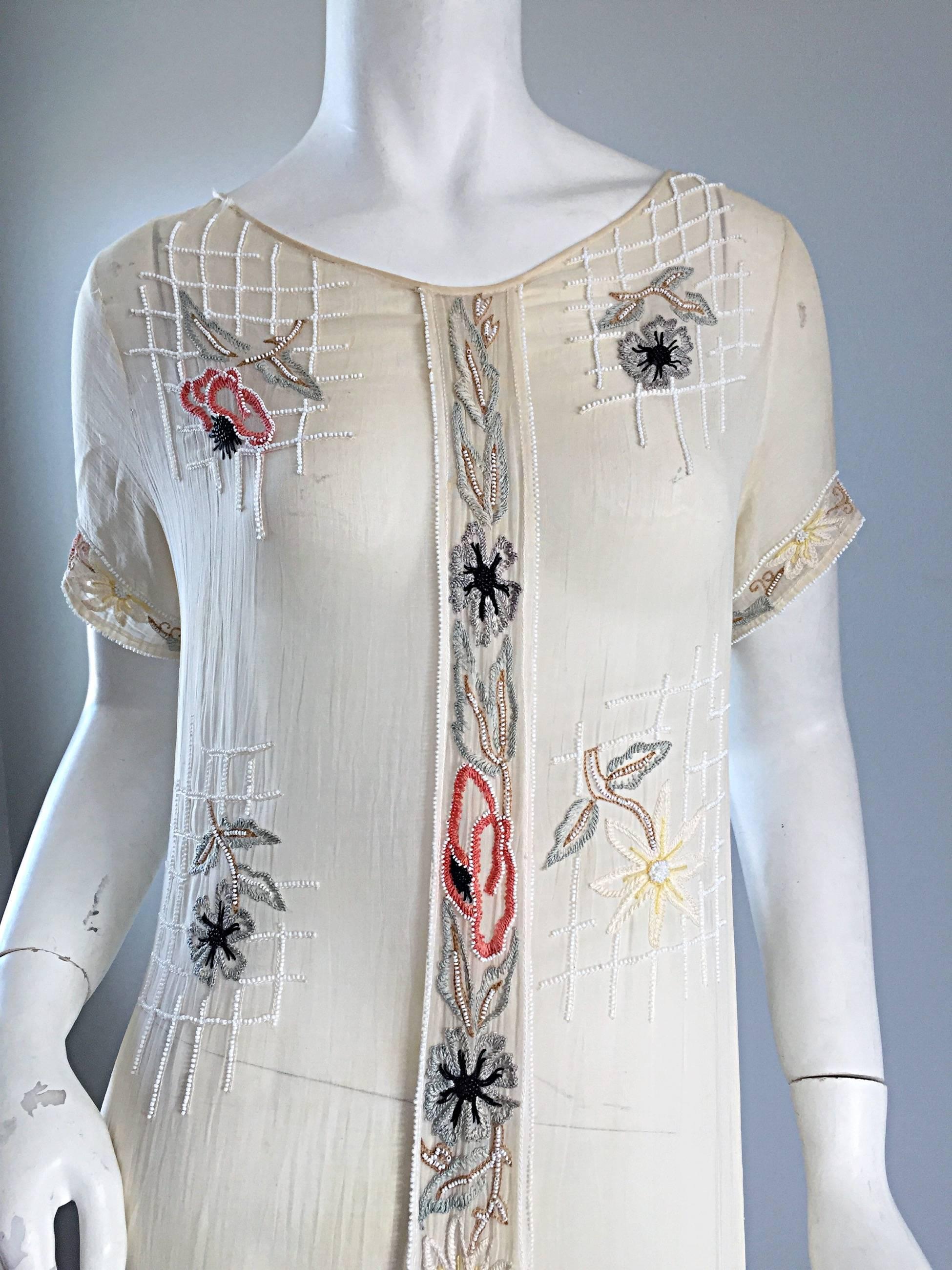 Seltenes 1920er B Altman Haute Couture Elfenbeinfarbenes Vintage Kleid aus Baumwoll-Voile mit Perlenbesatz und Voile Damen im Angebot
