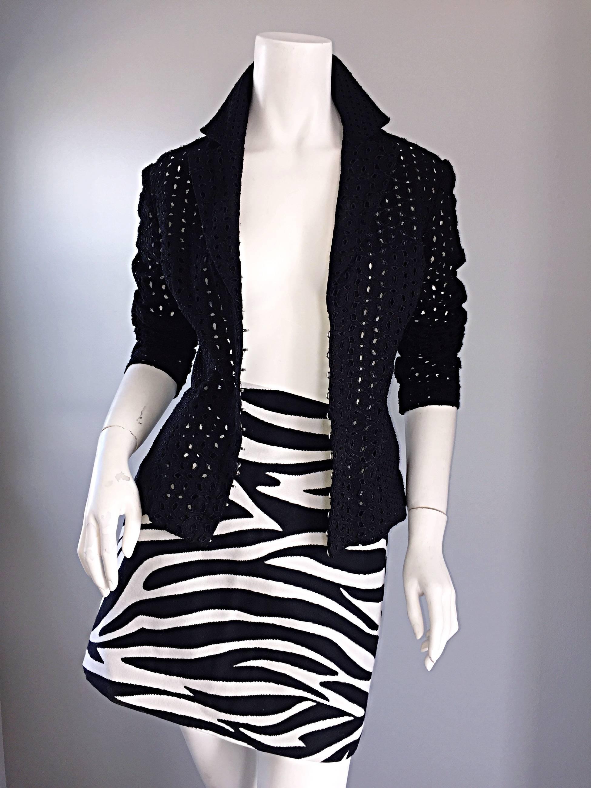 1990s Gianni Versace Couture Black Eylets Fitted 1990s 90s Blazer Jacket  In Excellent Condition In San Diego, CA