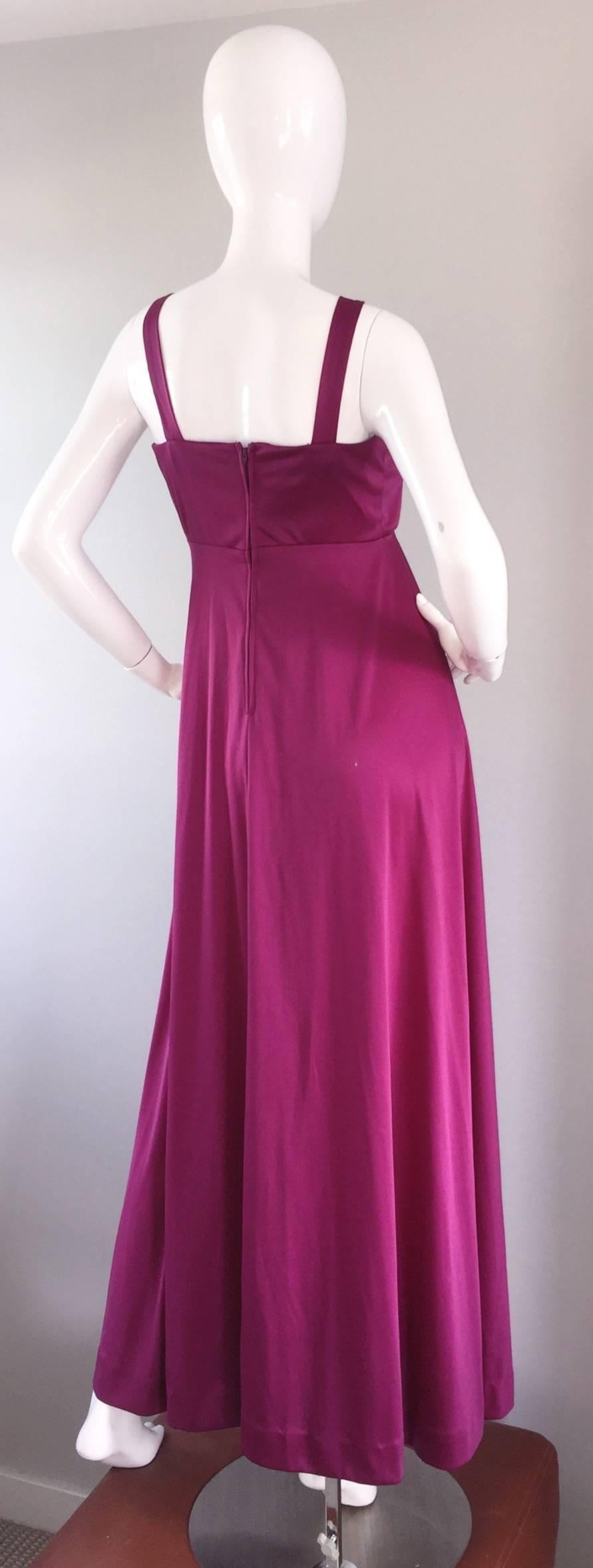 1970s Wine / Burgundy 70s Vintage Beaded Disco Maxi Dress w/ Matching Shrug In Excellent Condition For Sale In San Diego, CA