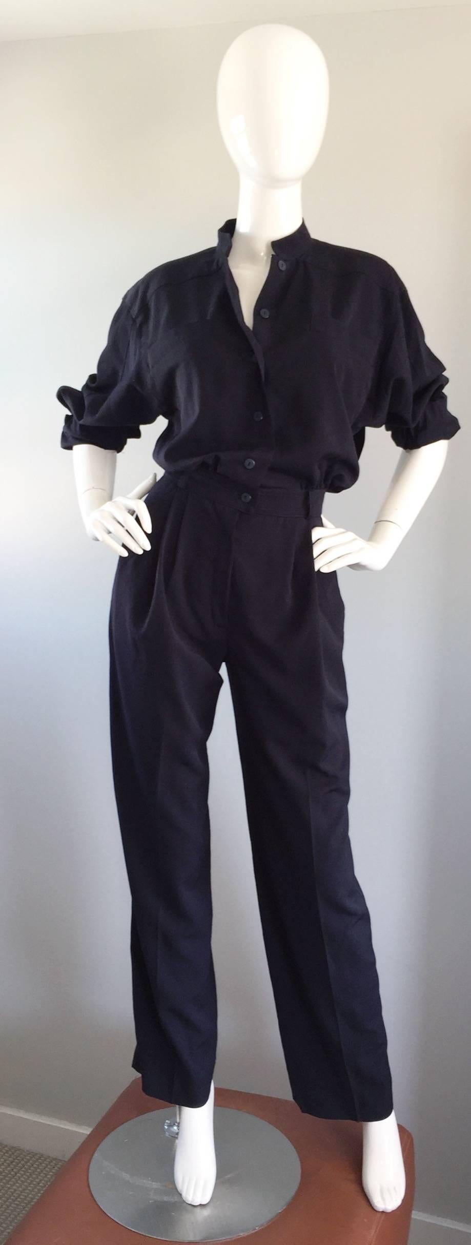 Escada by Margaretha Ley Marineblauer Vintage-Overall mit Strass und Herzuhr „Herzuhr“ (Schwarz) im Angebot