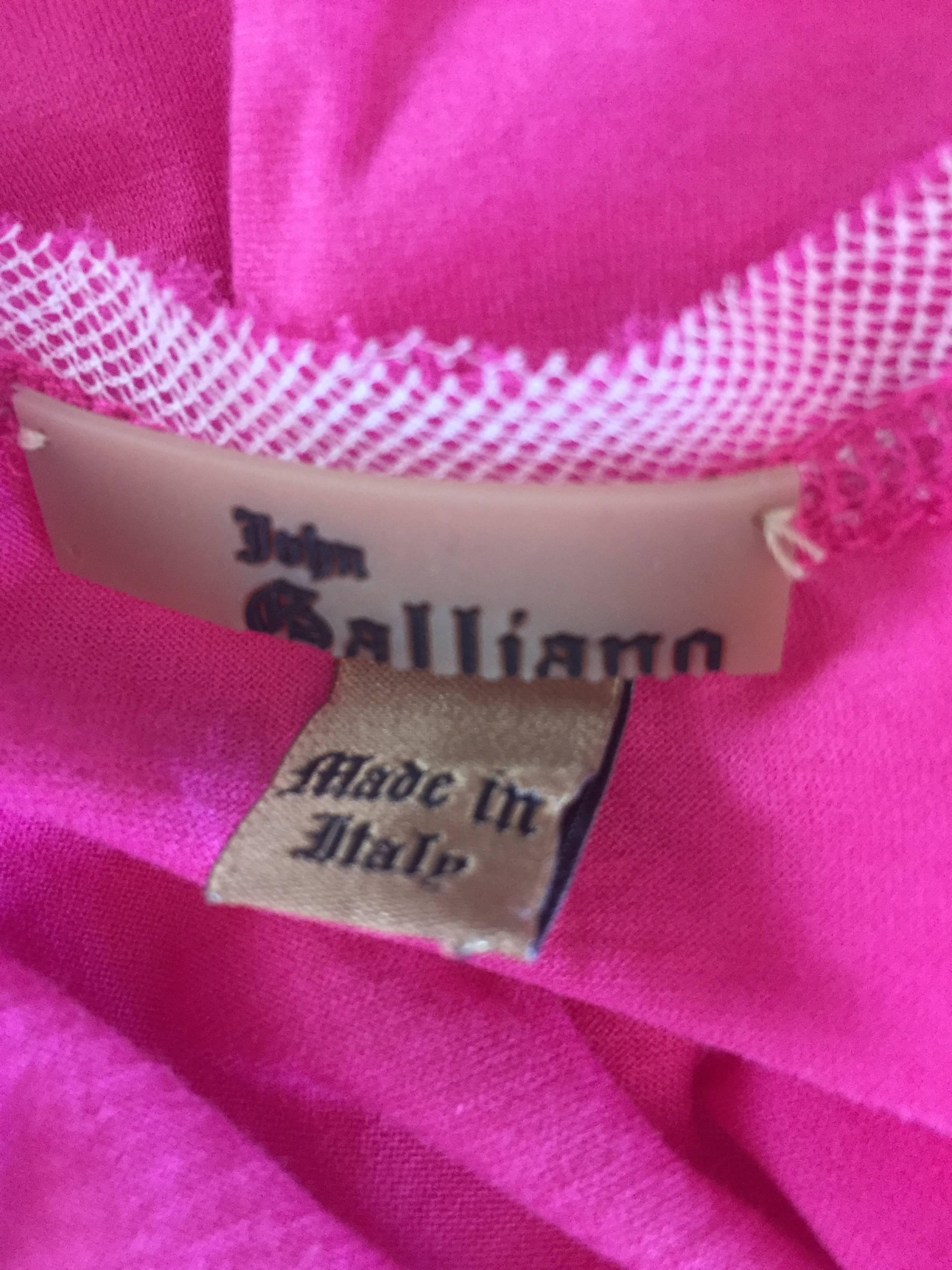 John Galliano Hot Pink + White Sleeveless Cotton Blouse w/ Lace Cut - Outs  For Sale 3