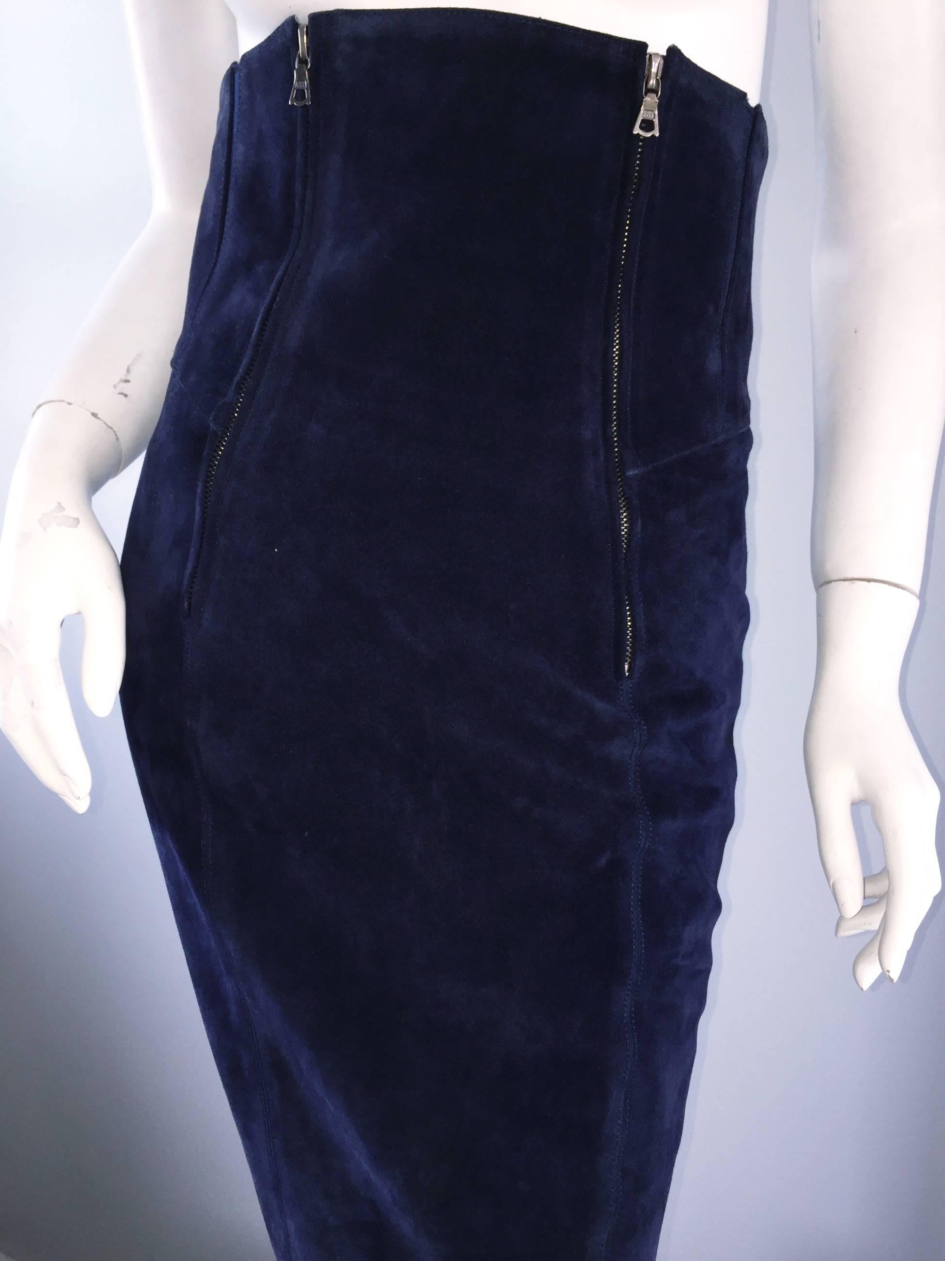 1980 Vintage Claude Montana Navy Blue Suede Ultra High Waisted BodyCon Skirt en vente 3
