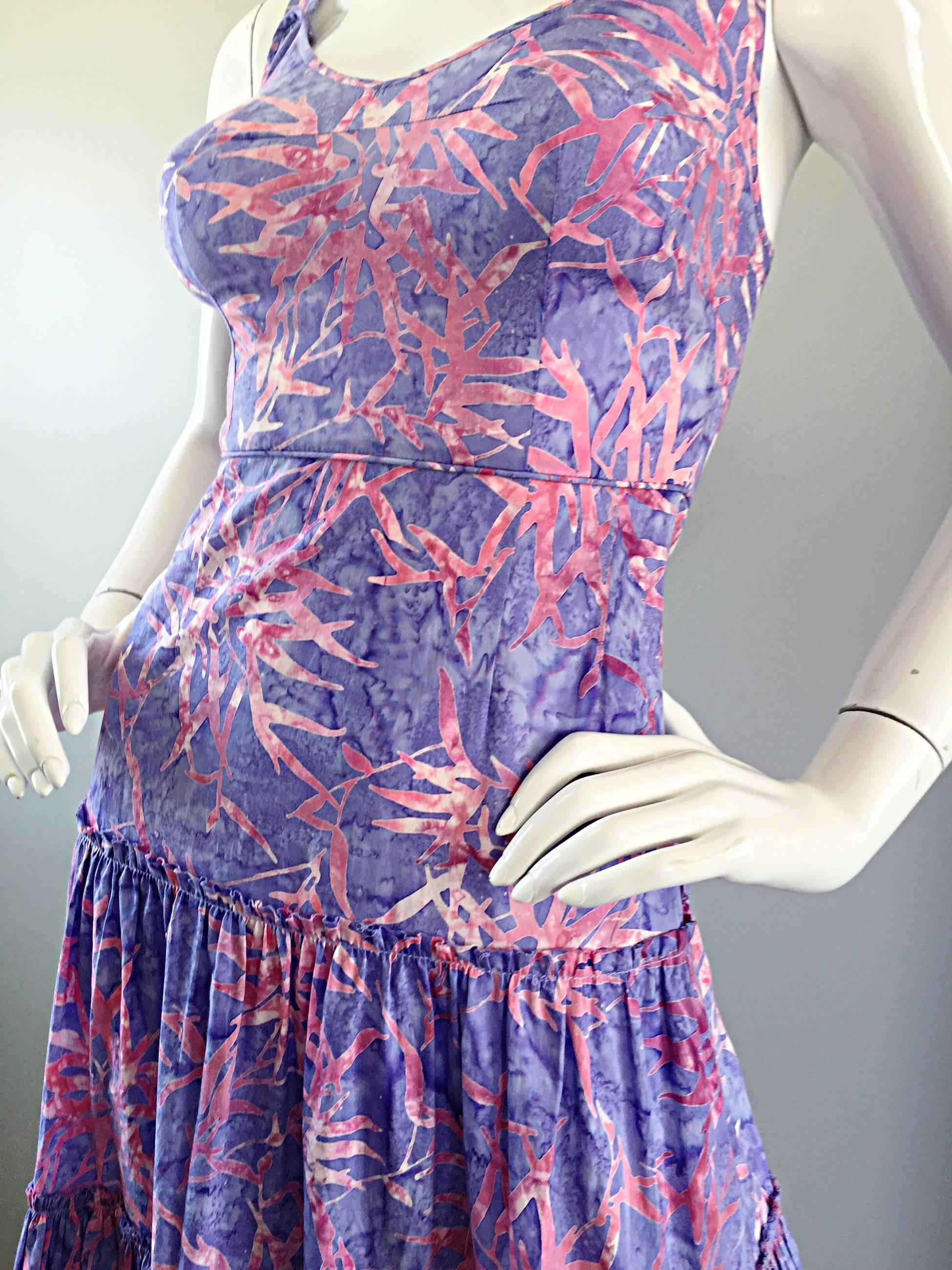 Tracy Feith Purple + Pink ' Starfish ' Print Tie - Dye Cotton Tiered Sun Dress  In Excellent Condition In San Diego, CA