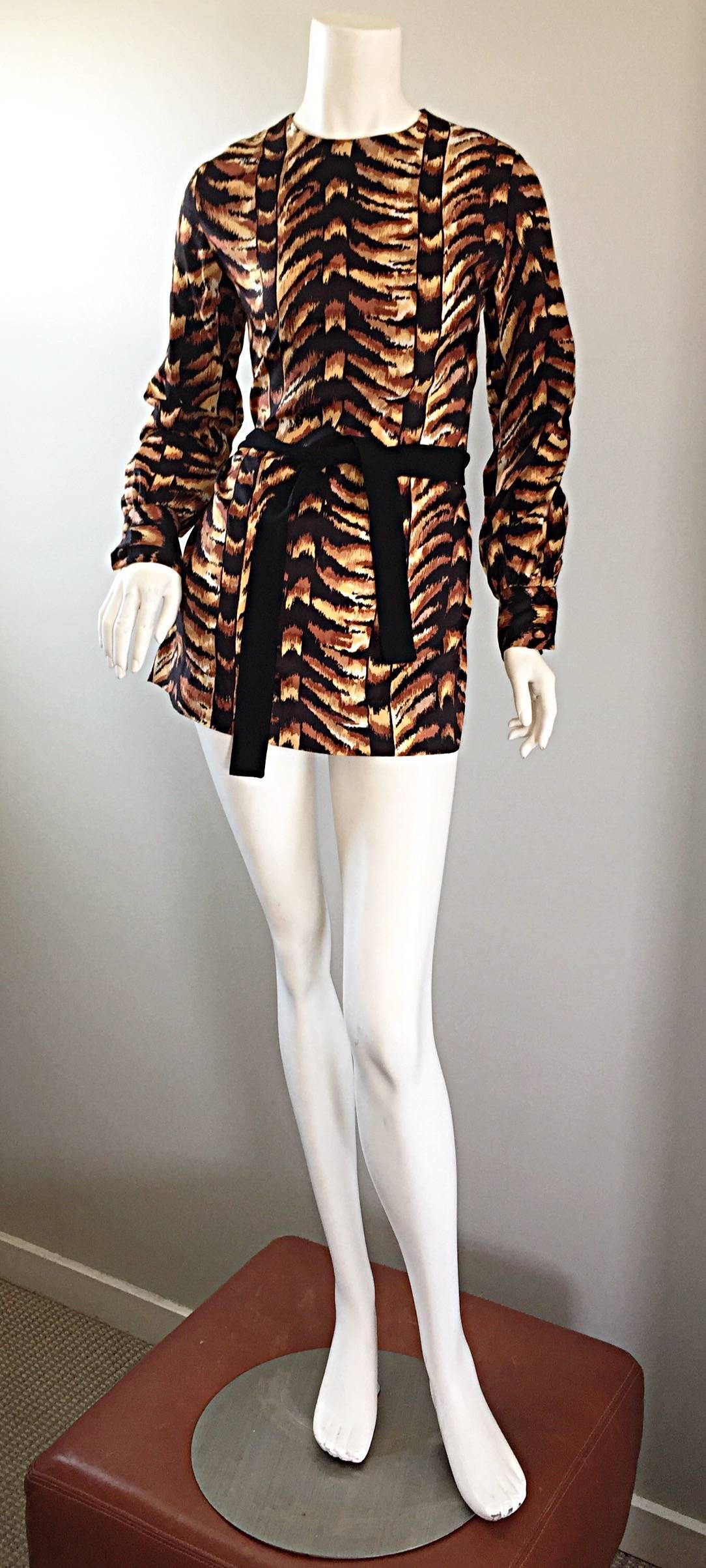 Women's 1960s I. Magnin Tiger Print Brown / Black Vintage 60s Animal Print Belted Tunic  For Sale