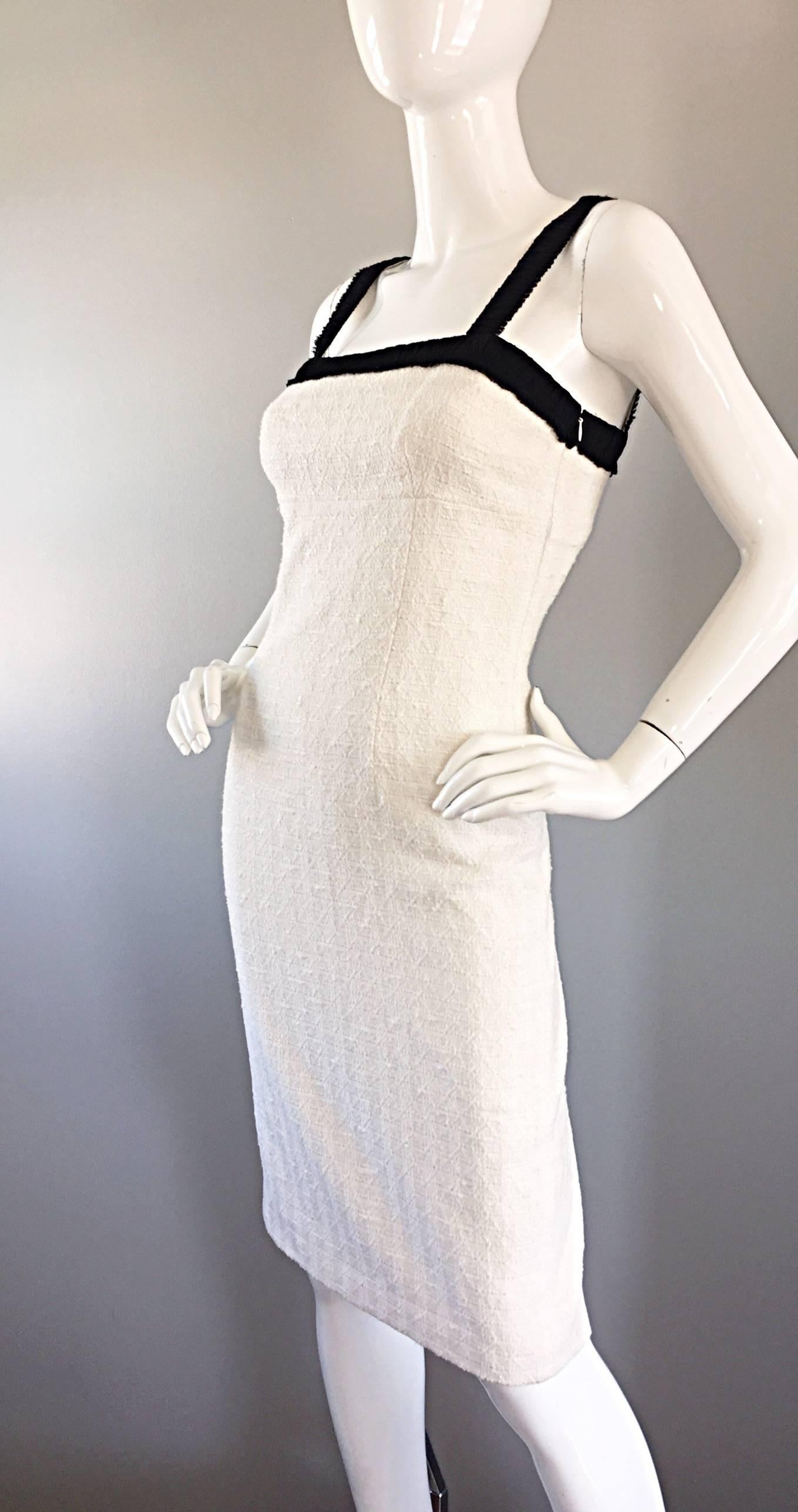 Women's Michael Kors Collection Size 4 White and Black Textured Cotton + Silk Dress For Sale